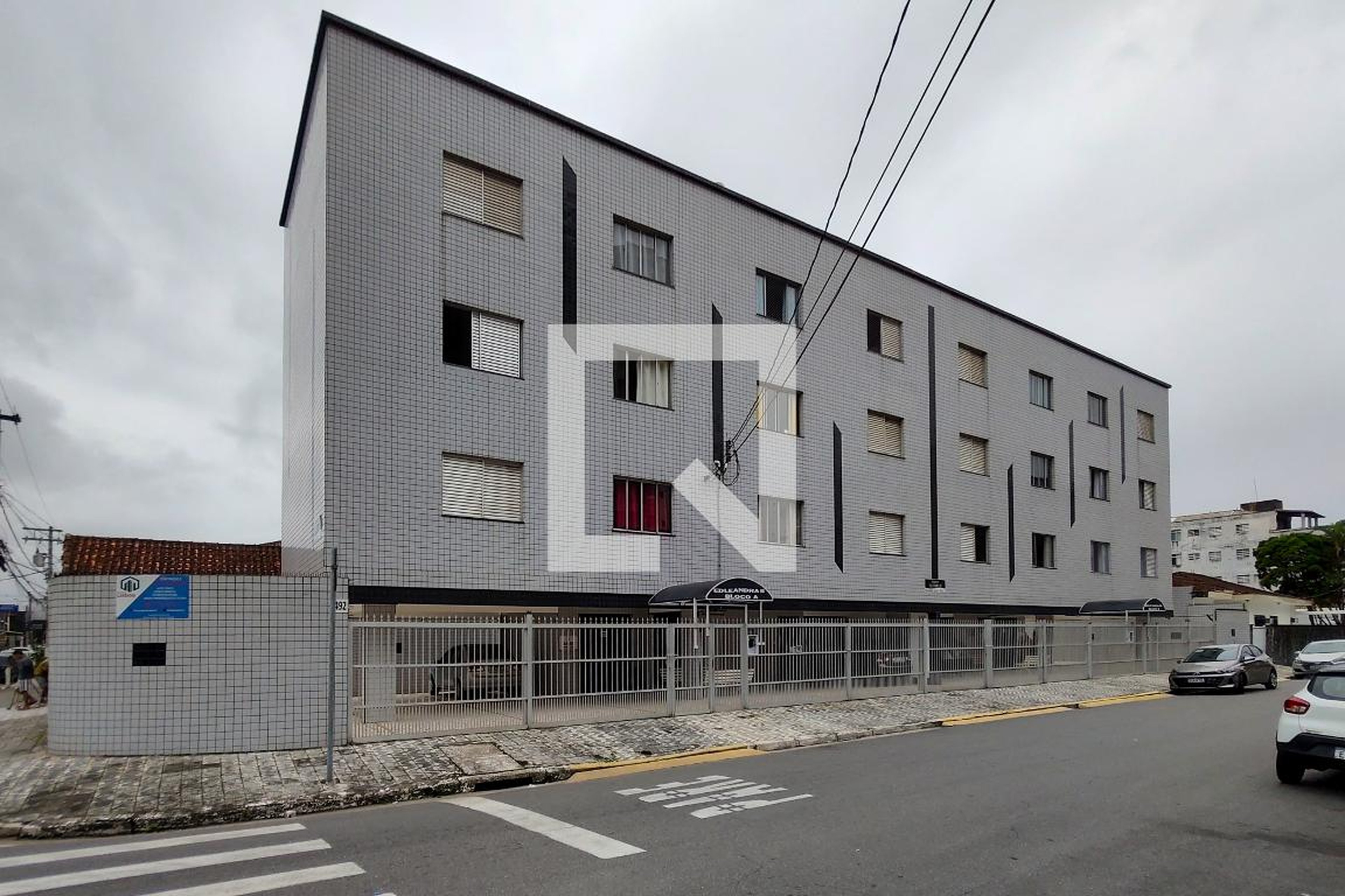 Fachada do Prédio Condomínio Leandra