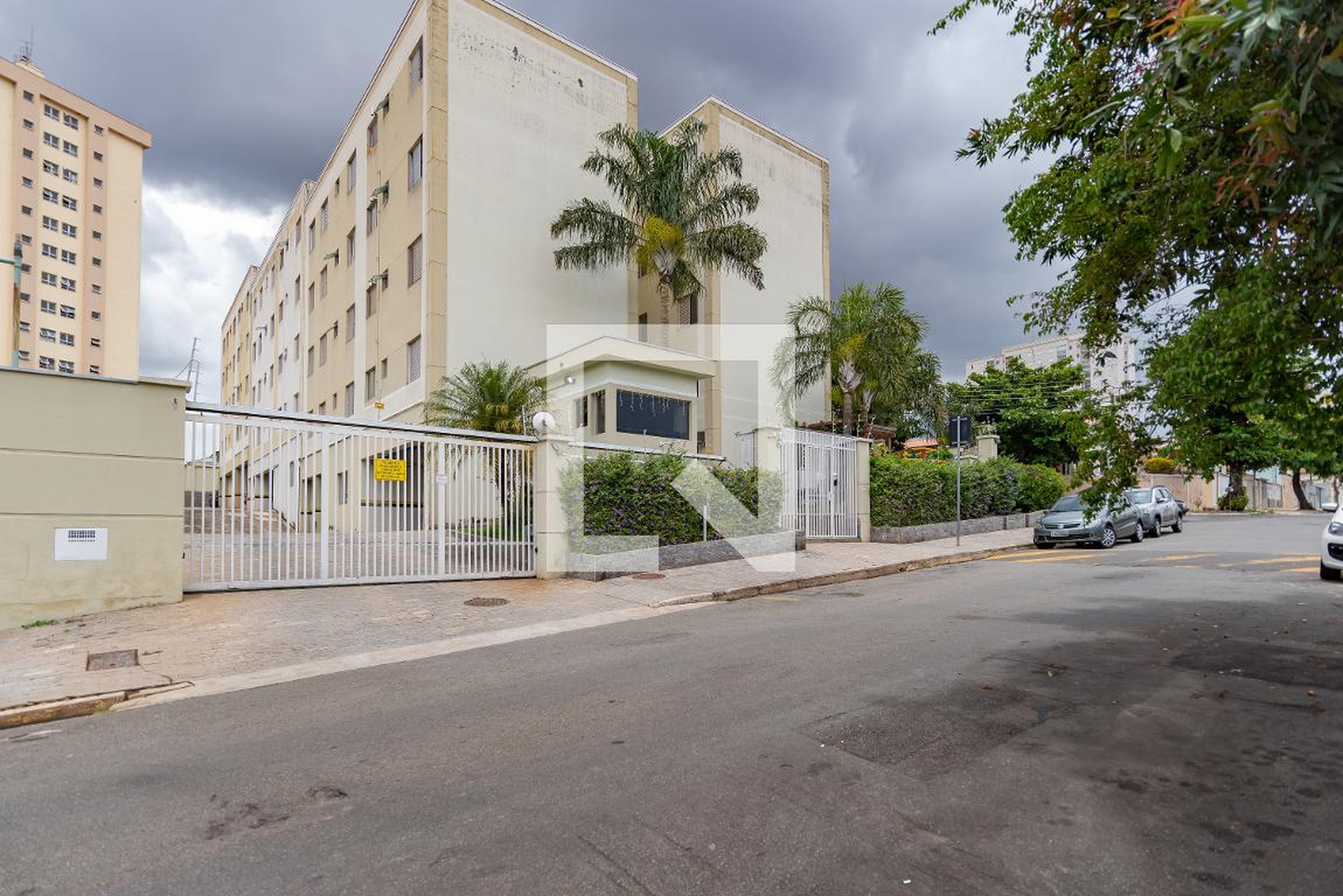 Fachada do Condomínio Condomínio em Rua Rio Grande do Sul, 620