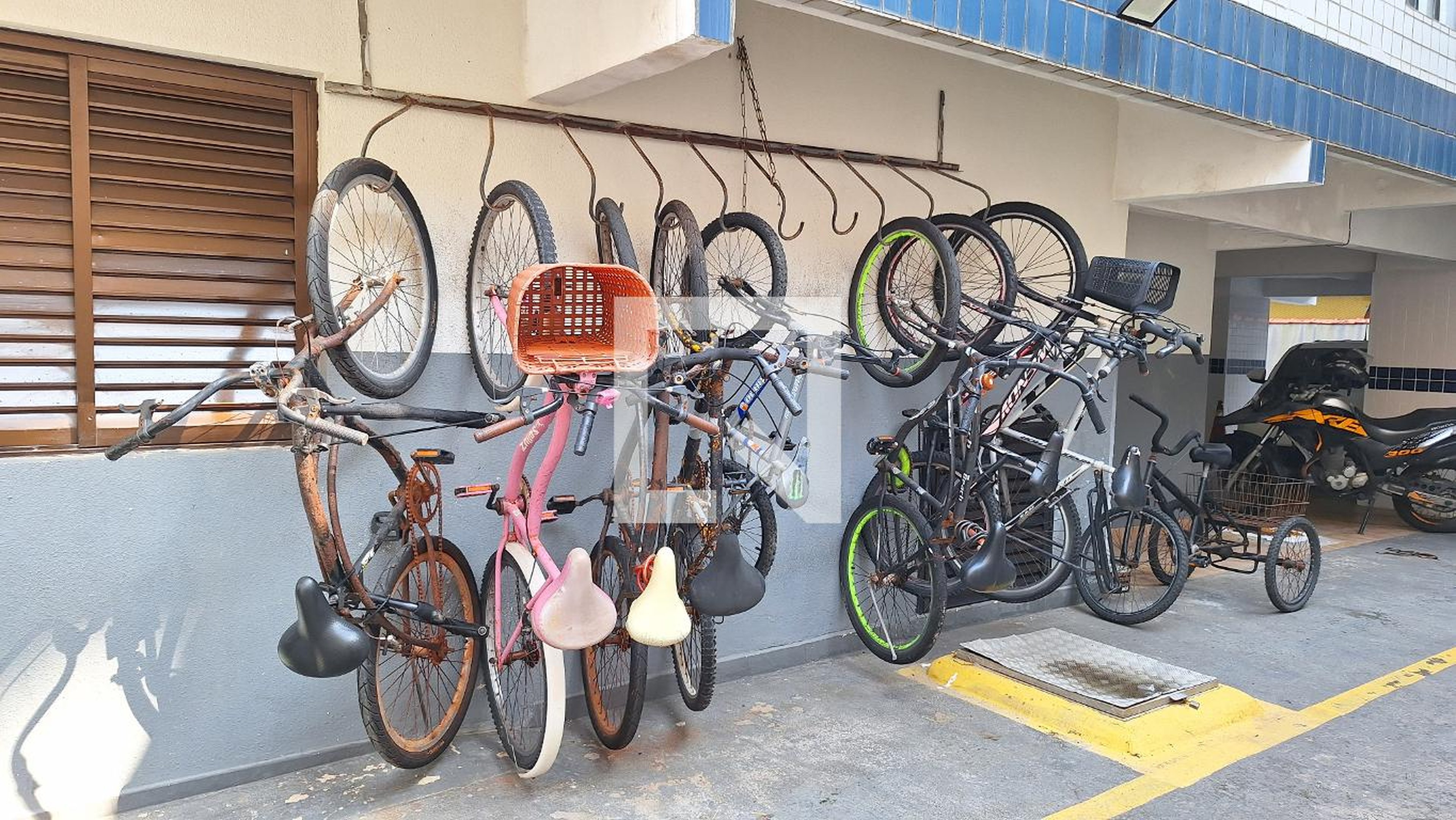 Bicicletario - ED. Mourelos