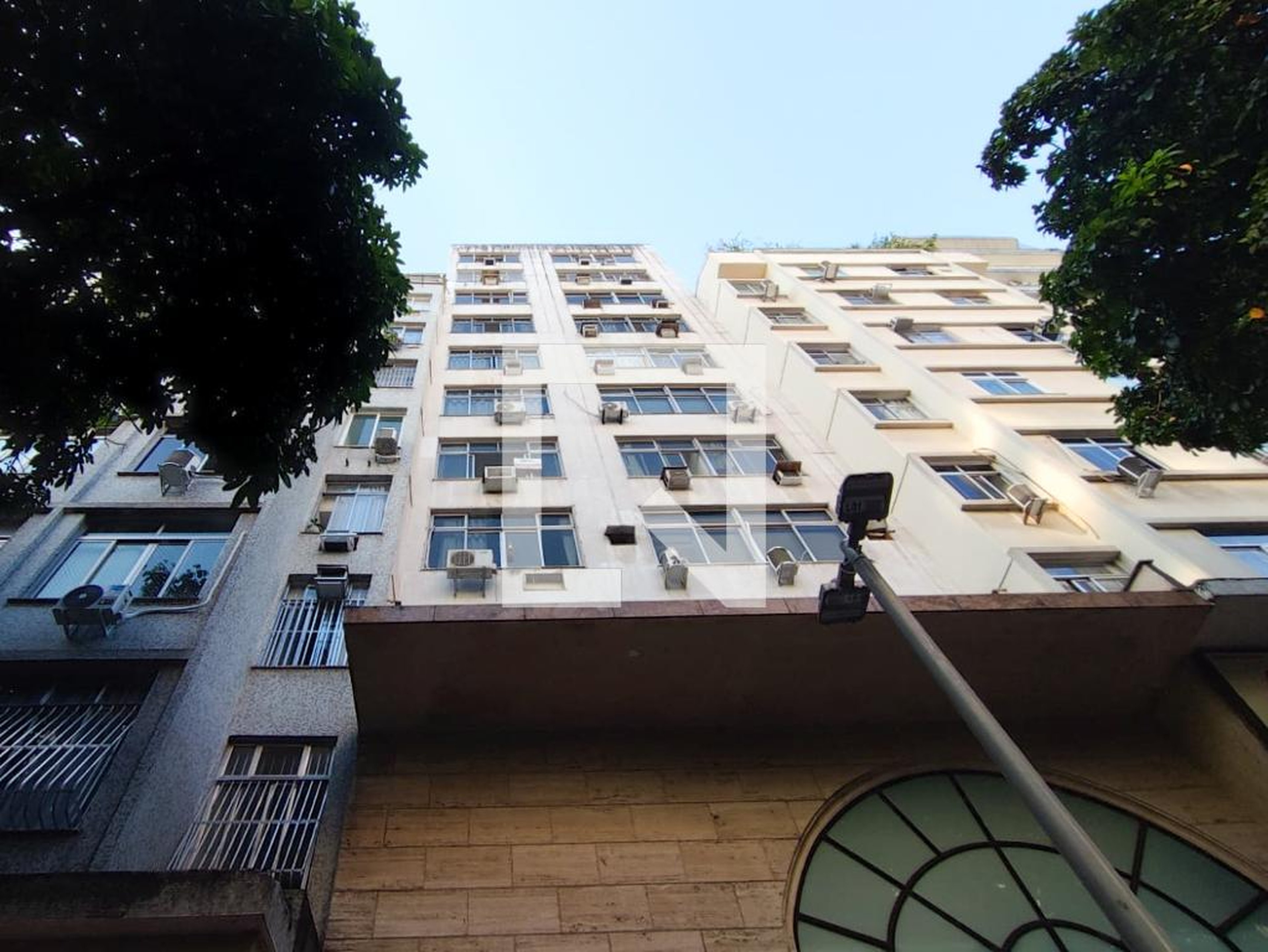 Fachada Condomínio em Rua Visconde de Pirajá, 302