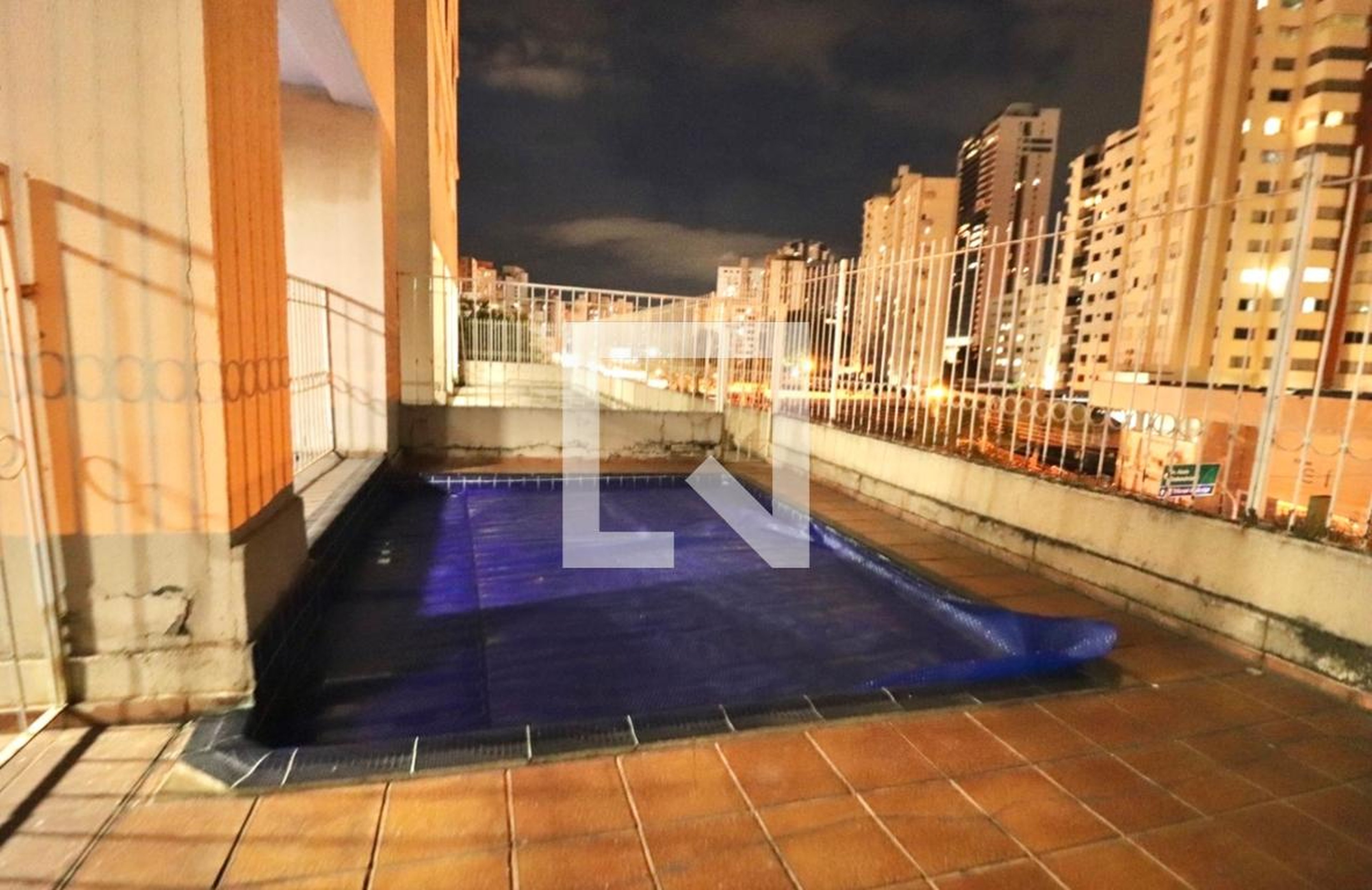 Piscina - Pablo Picasso