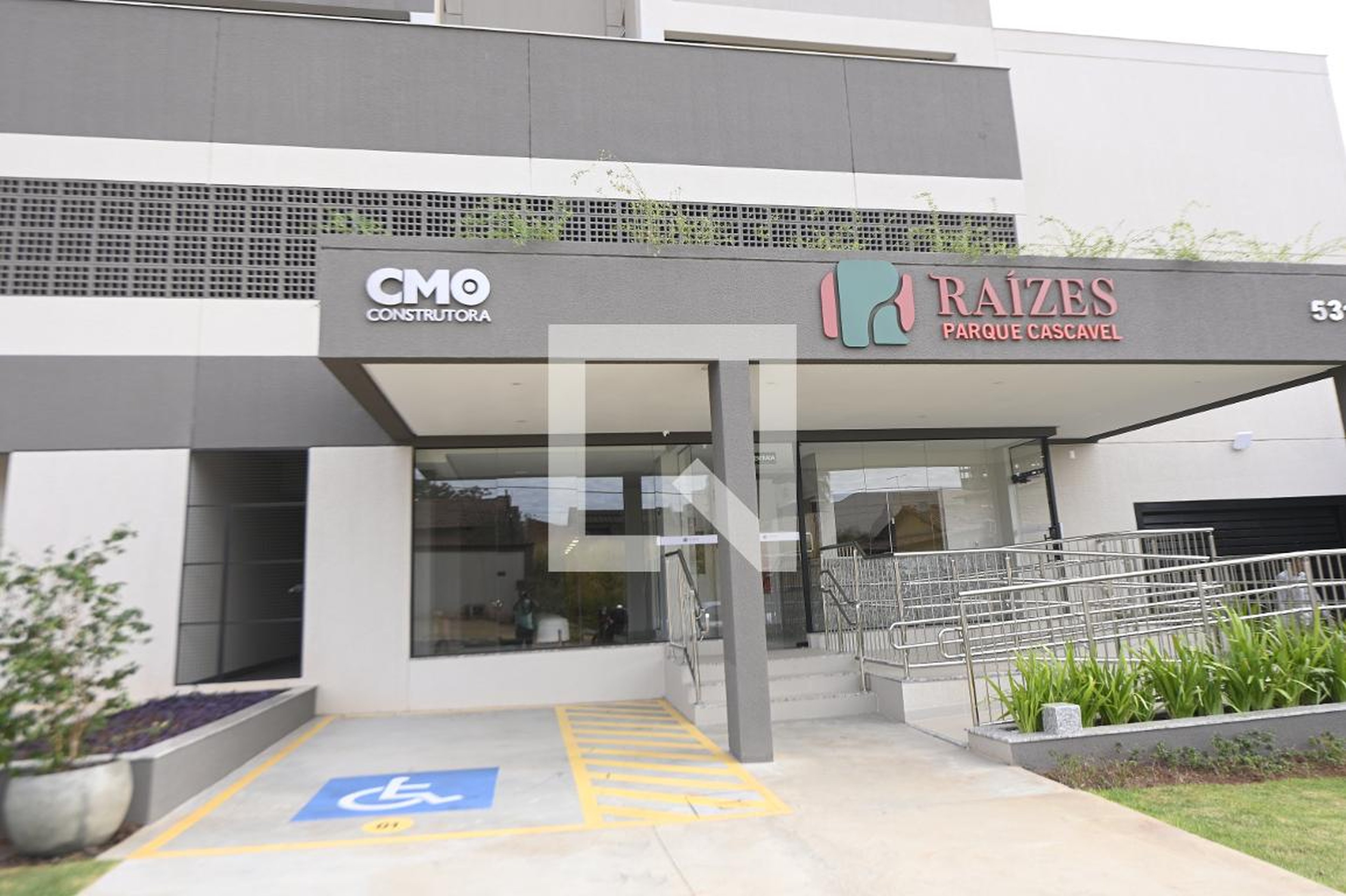 Fachada Condomínio em Rua Doutor Joaquim Taveira, 70