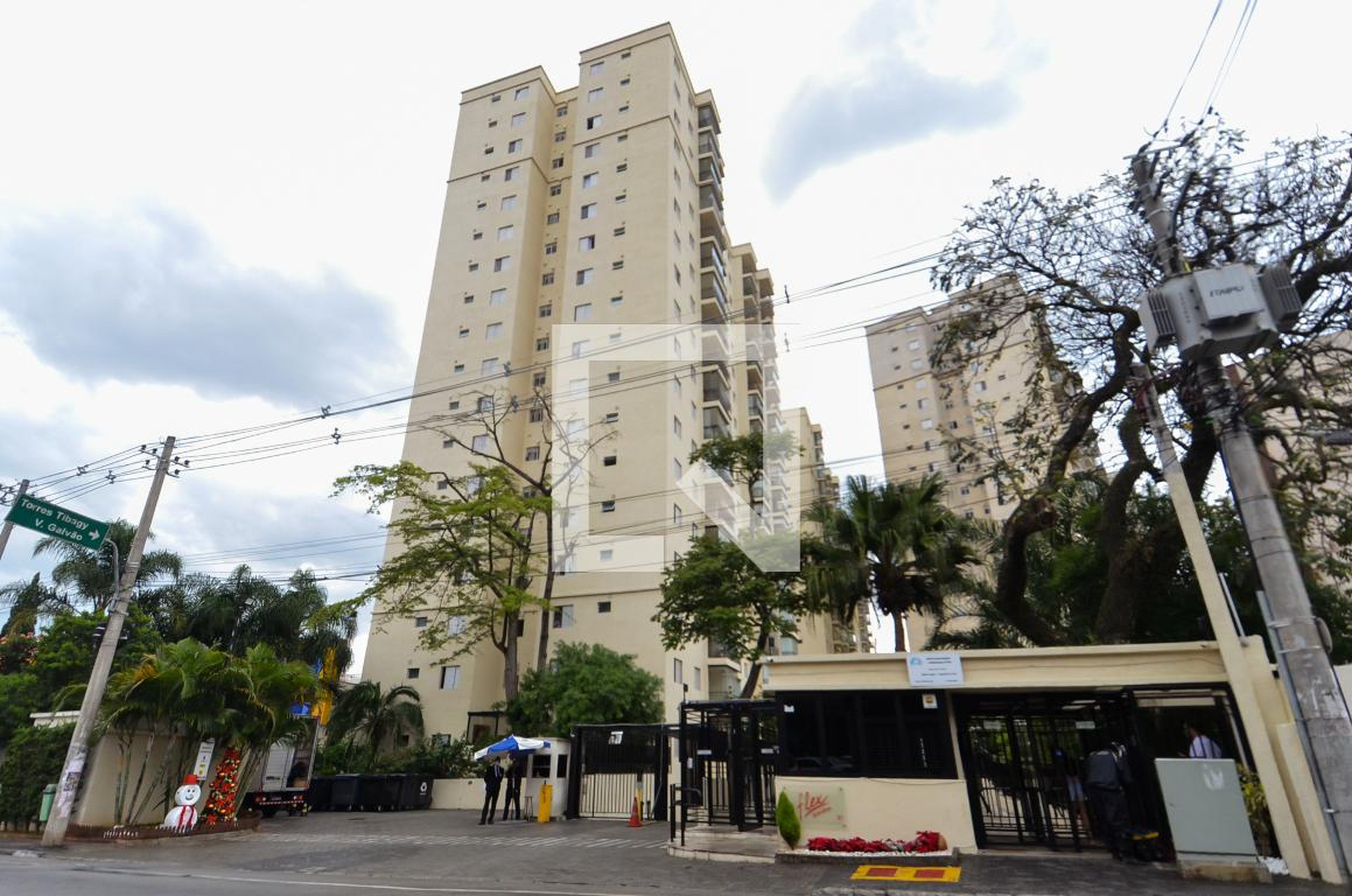 Fachada do Condomínio Condomínio Flex Guarulhos