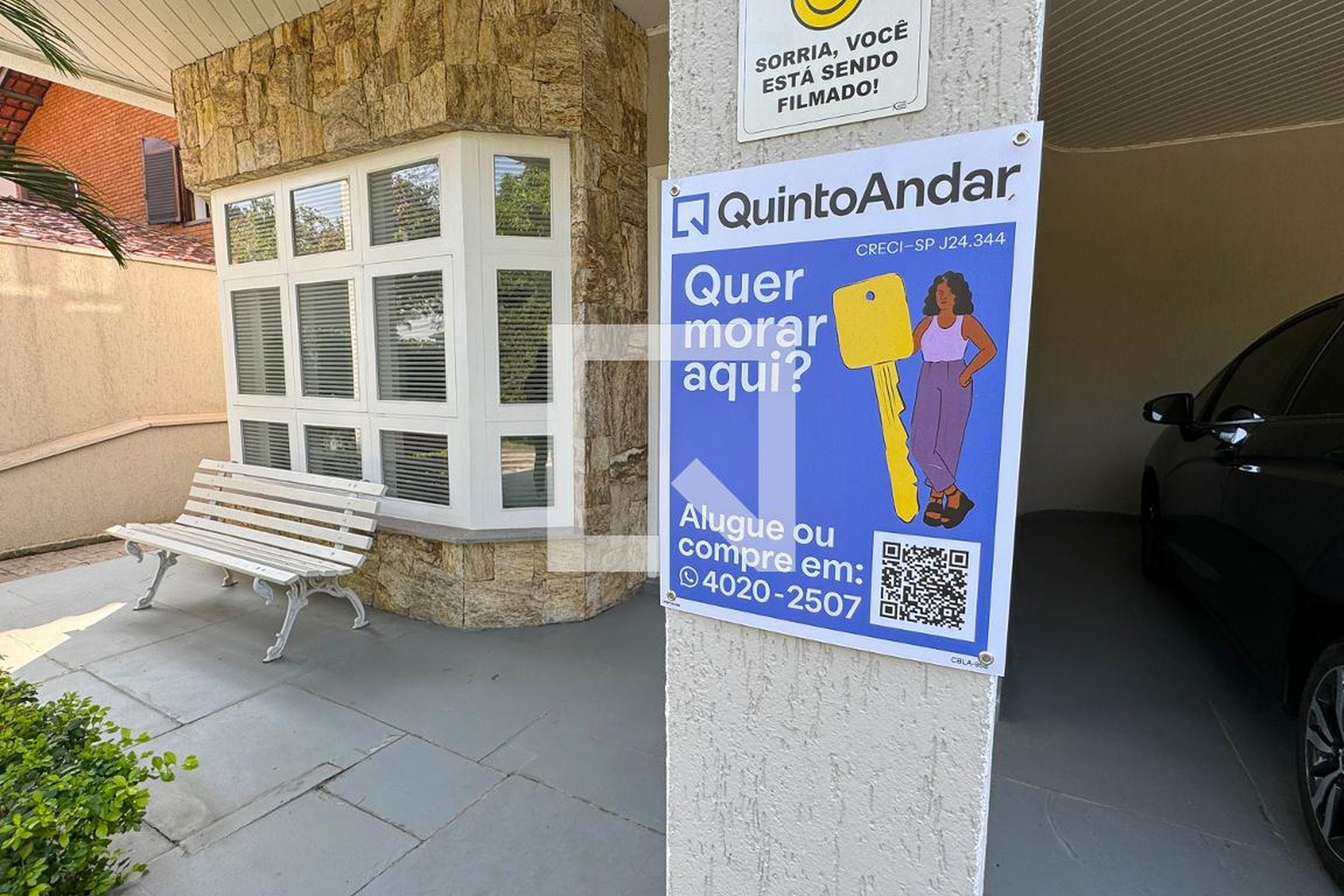 Fachada Condomínio em Alameda das Sempre-Vivas, 551