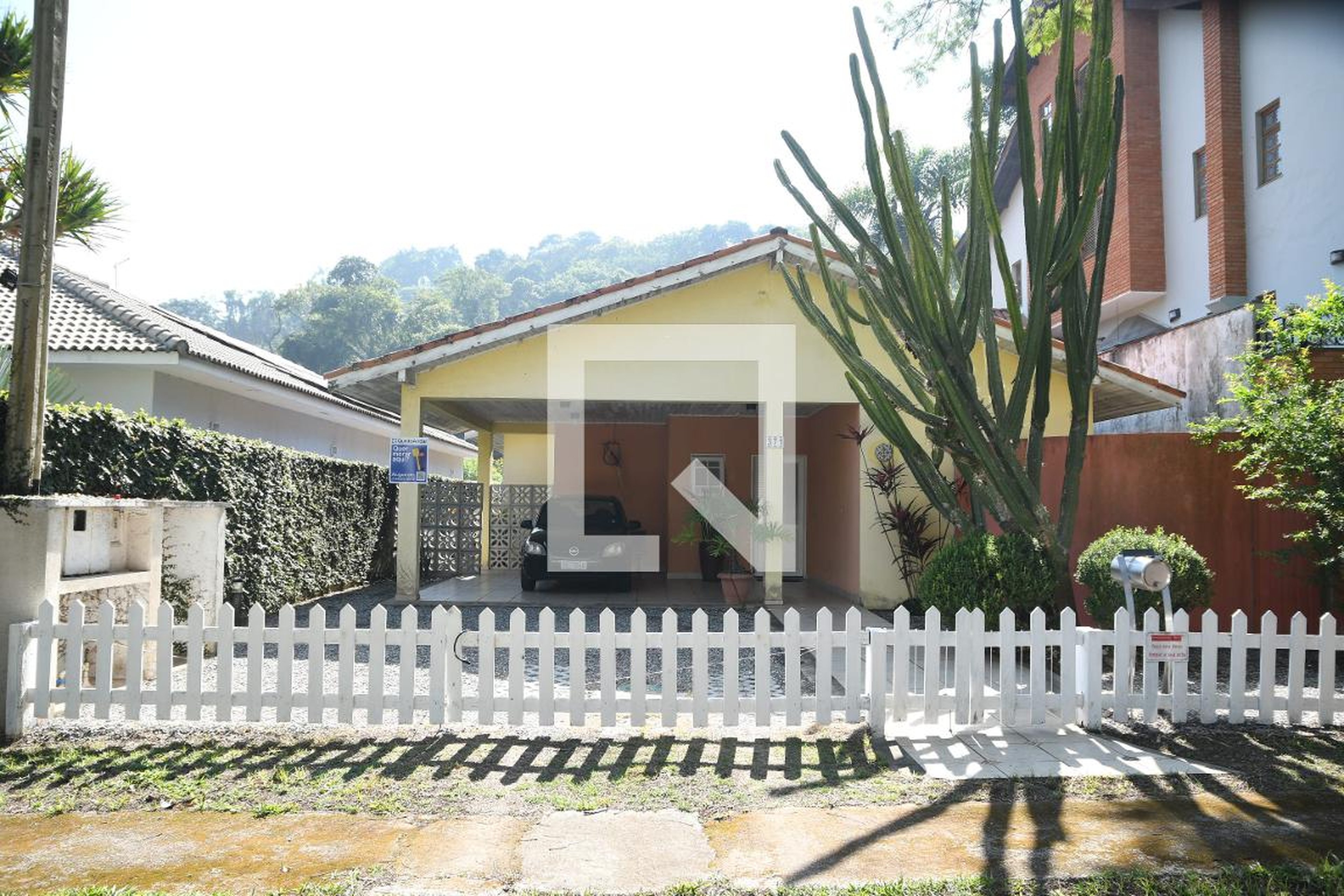 Fachada Condomínio em Avenida Estácio de Sá, 371