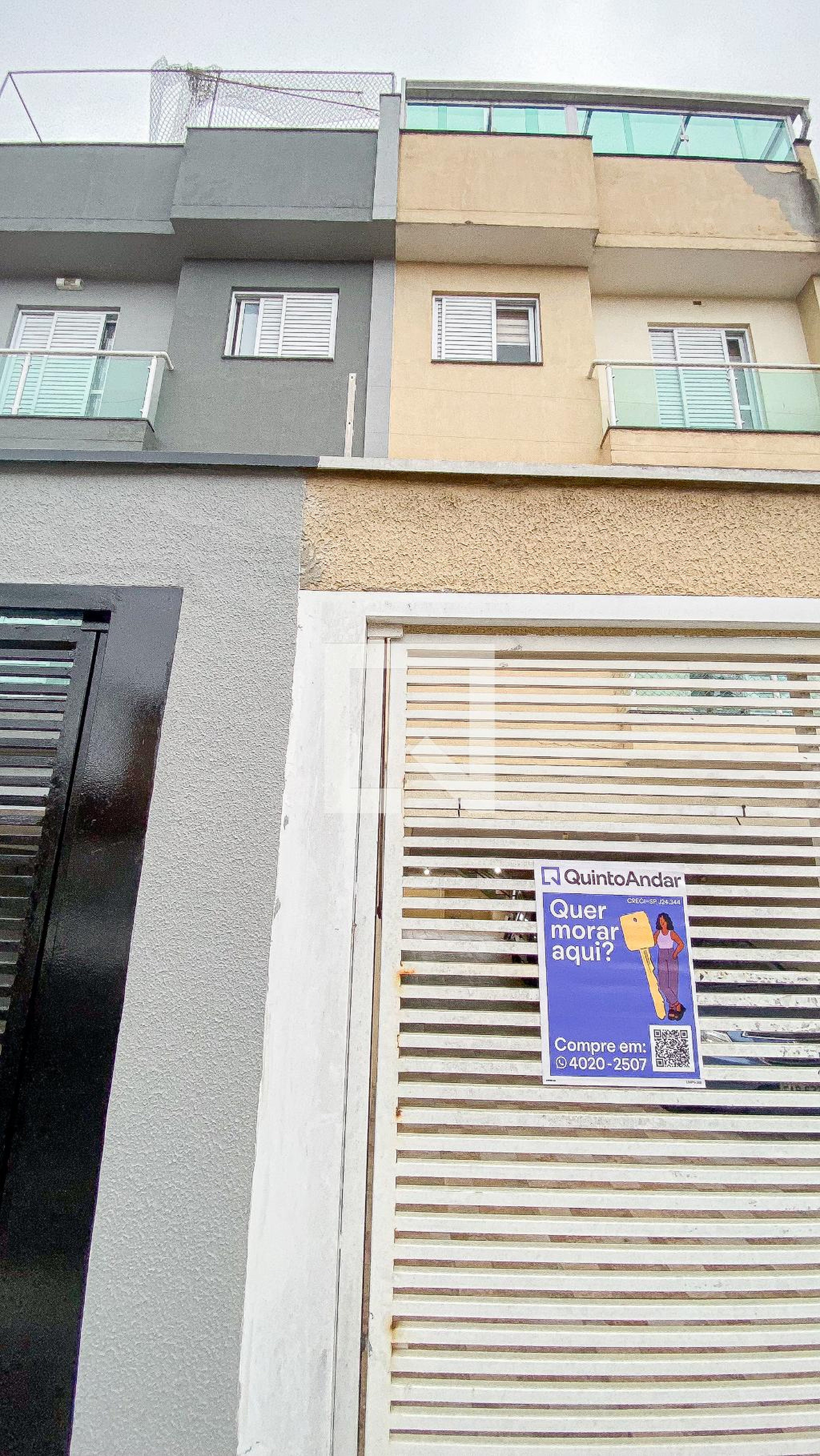 Fachada Condomínio em Rua Germânia, 1055