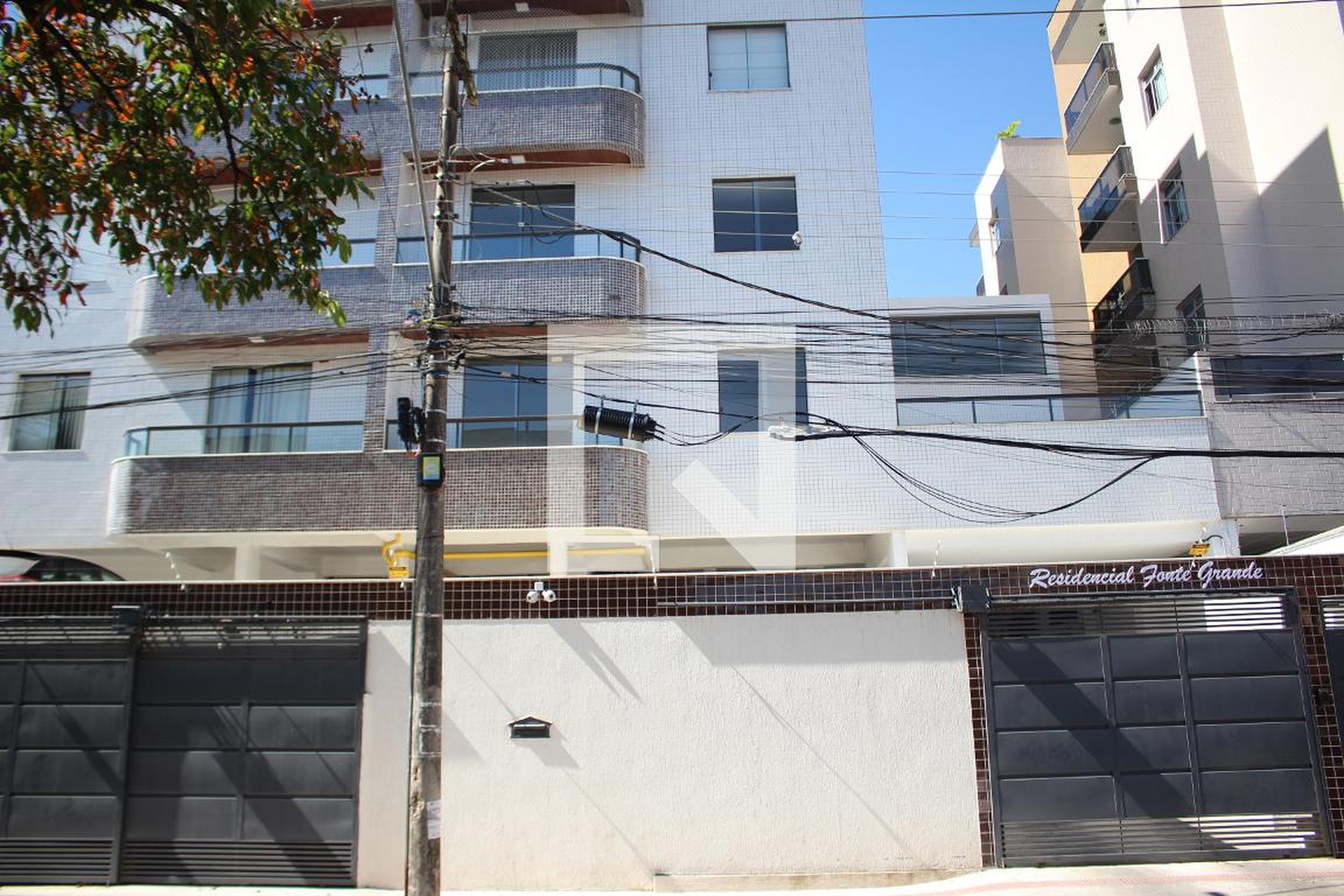 Fachada Condomínio em Rua João Cisenando da Costa, 75