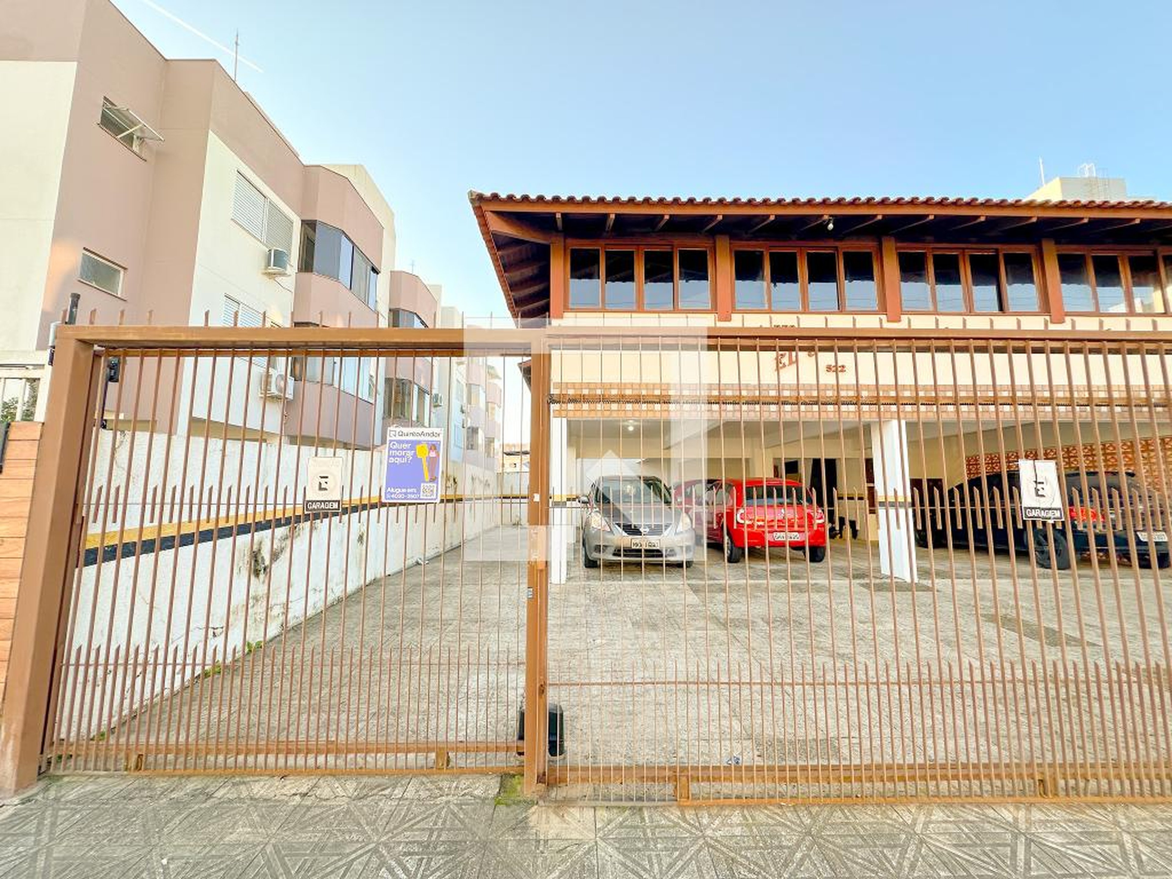 Fachada Condomínio em Rua Dante de Patta, 522