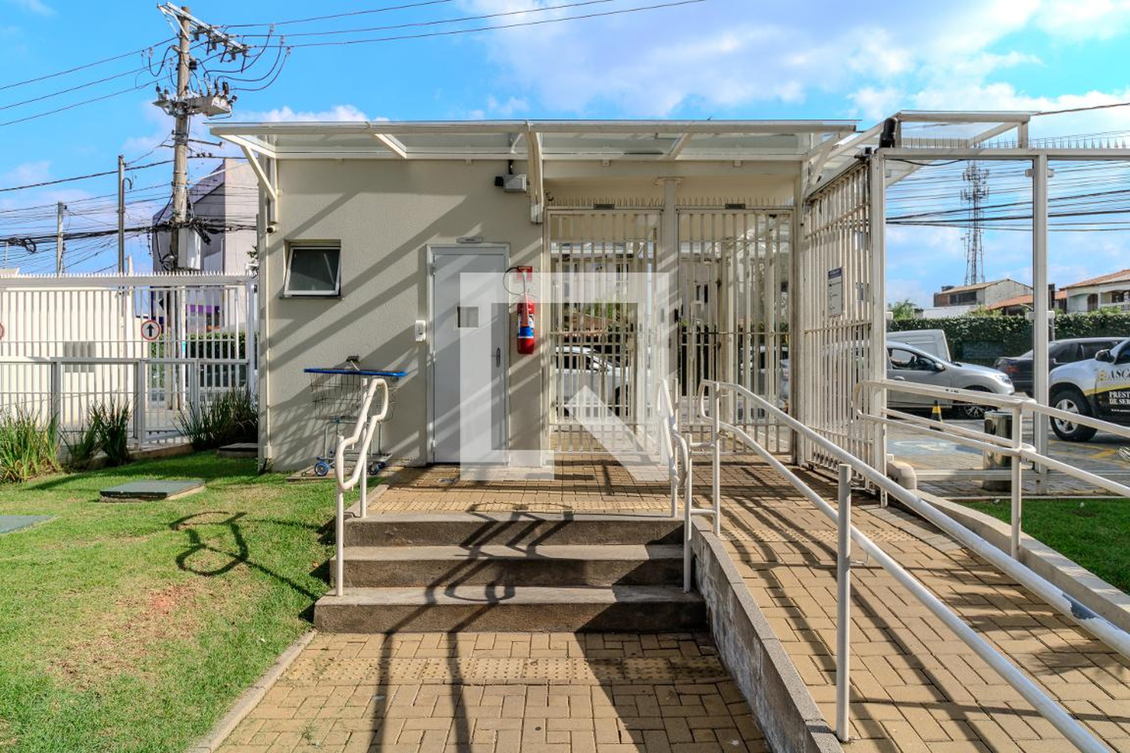 Fachada Condomínio em Rua Maniçoba, 849