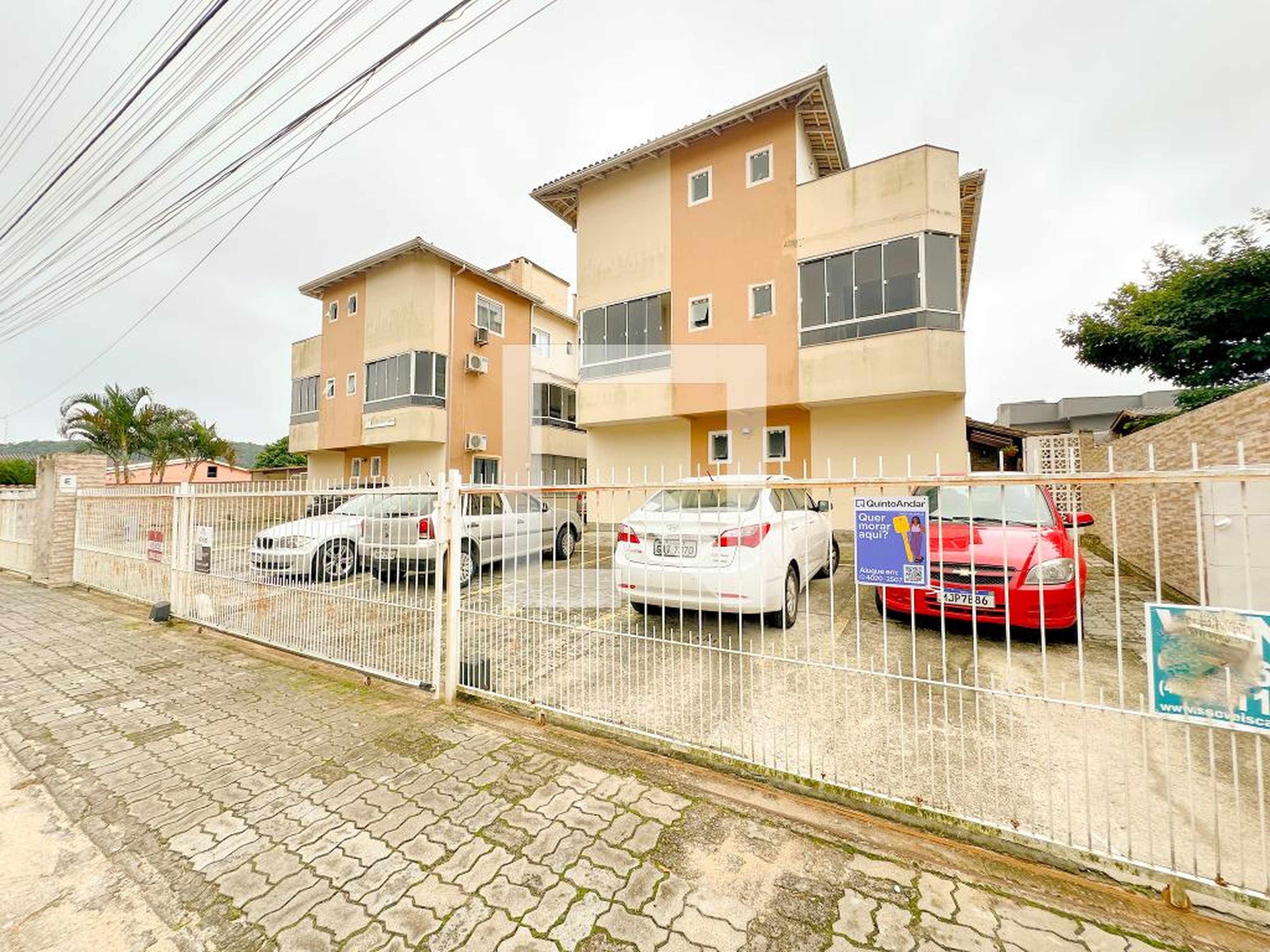 Fachada Condomínio em Servidão Verdes Mares, 170