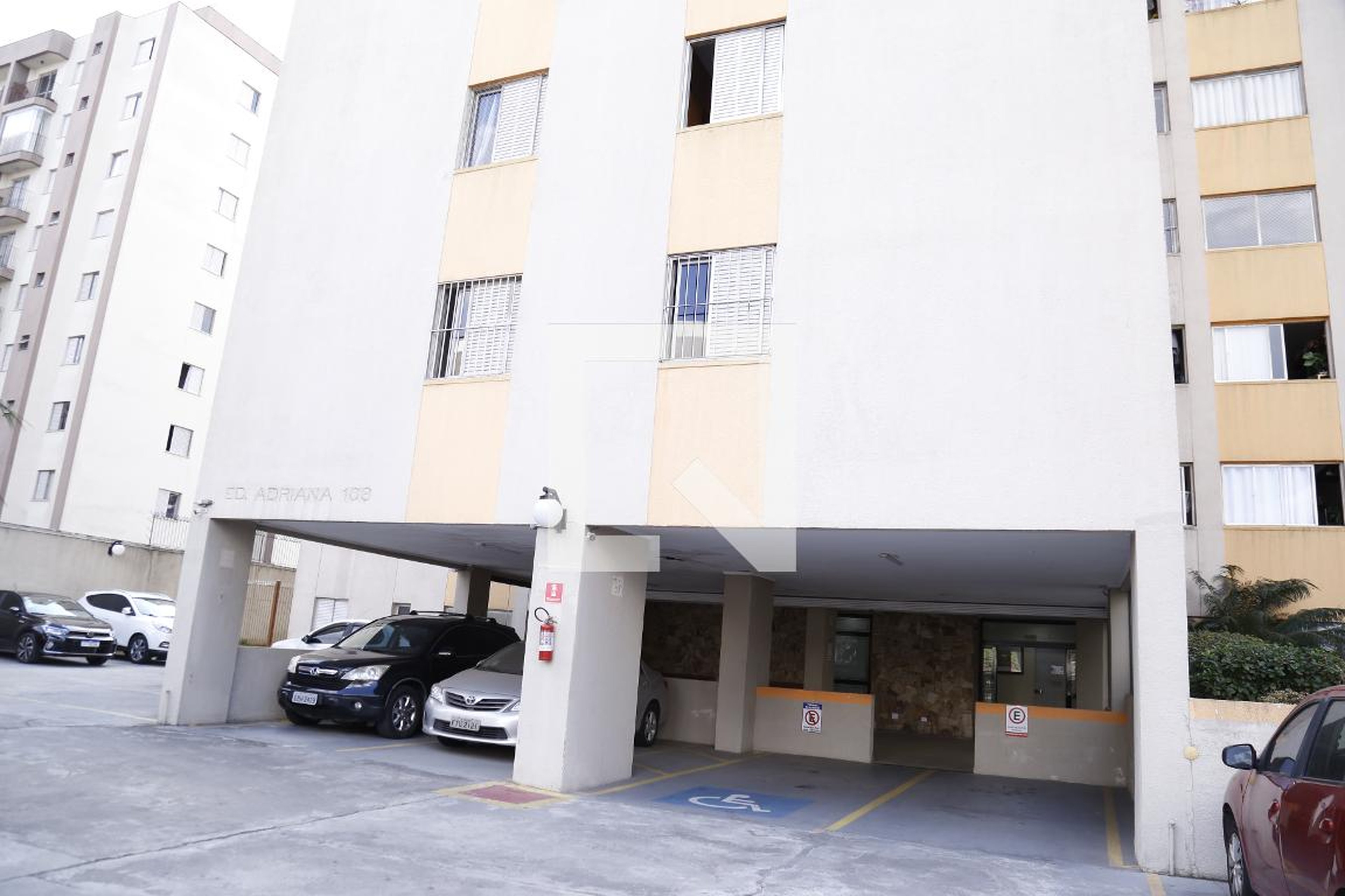 Estacionamento - Edifício Adriana II