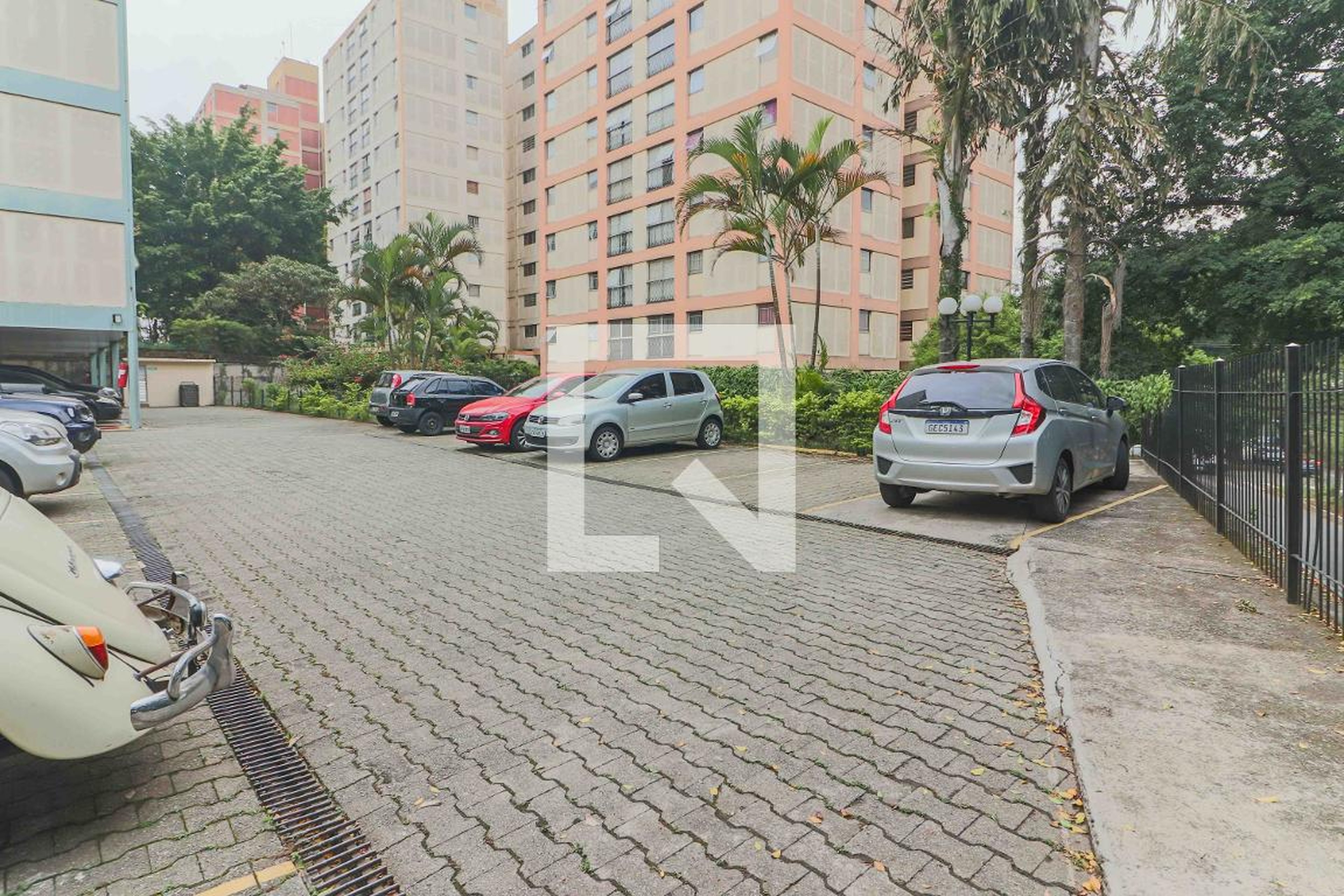 Condomínio - Aquitã