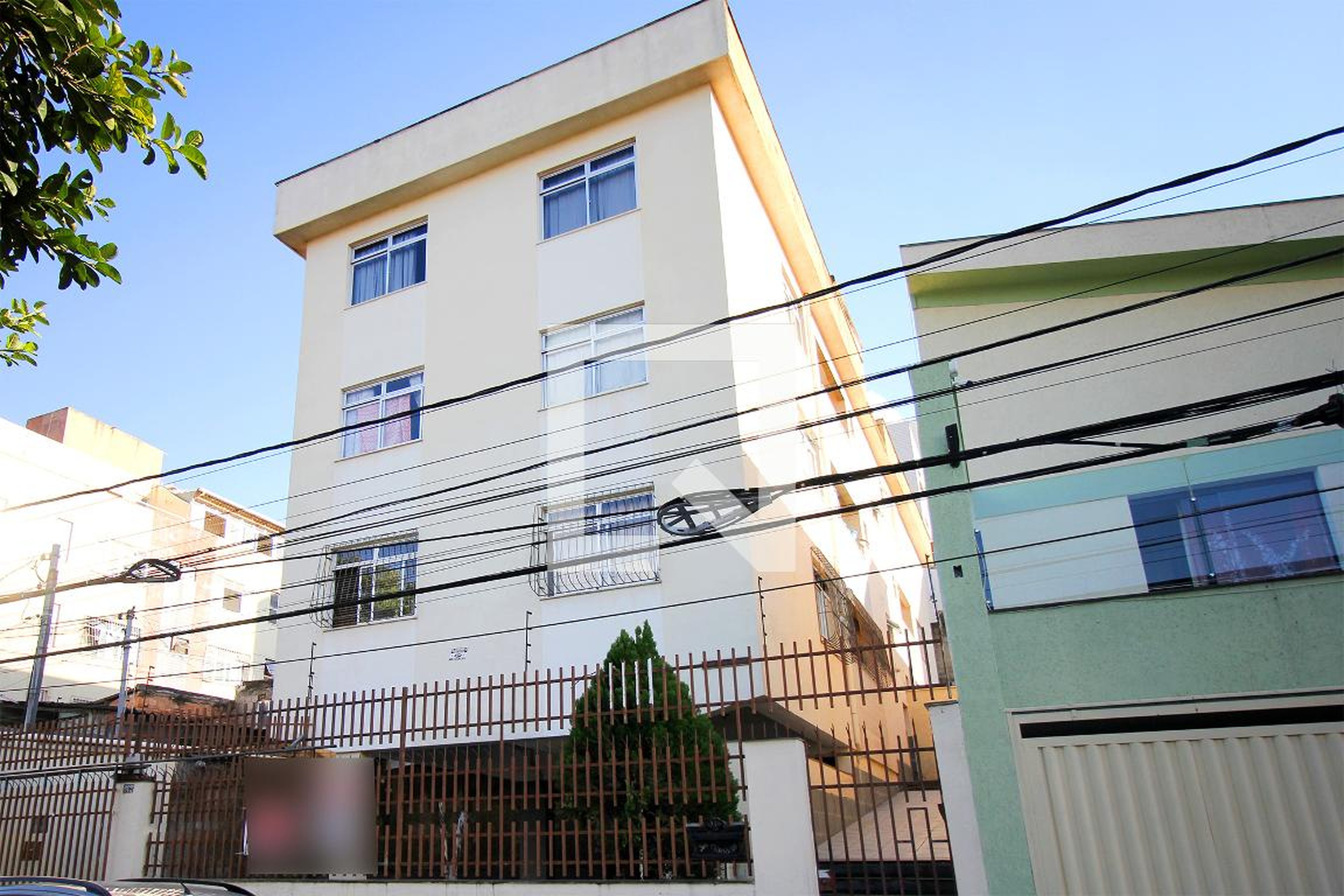 Fachada Condomínio em Rua Princesa Leopoldina, 612