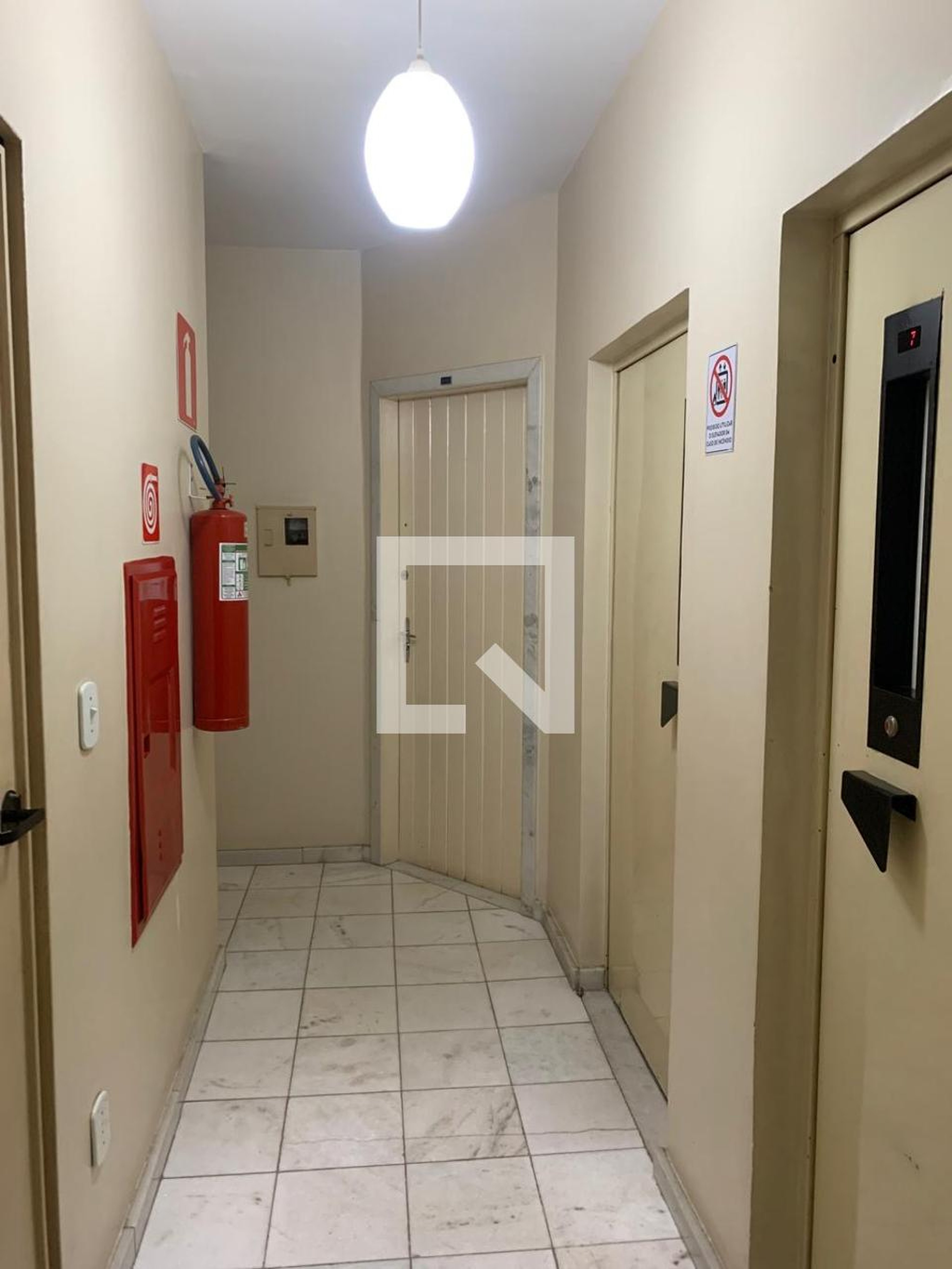 Hall social - Edifício Hamilton Lopes