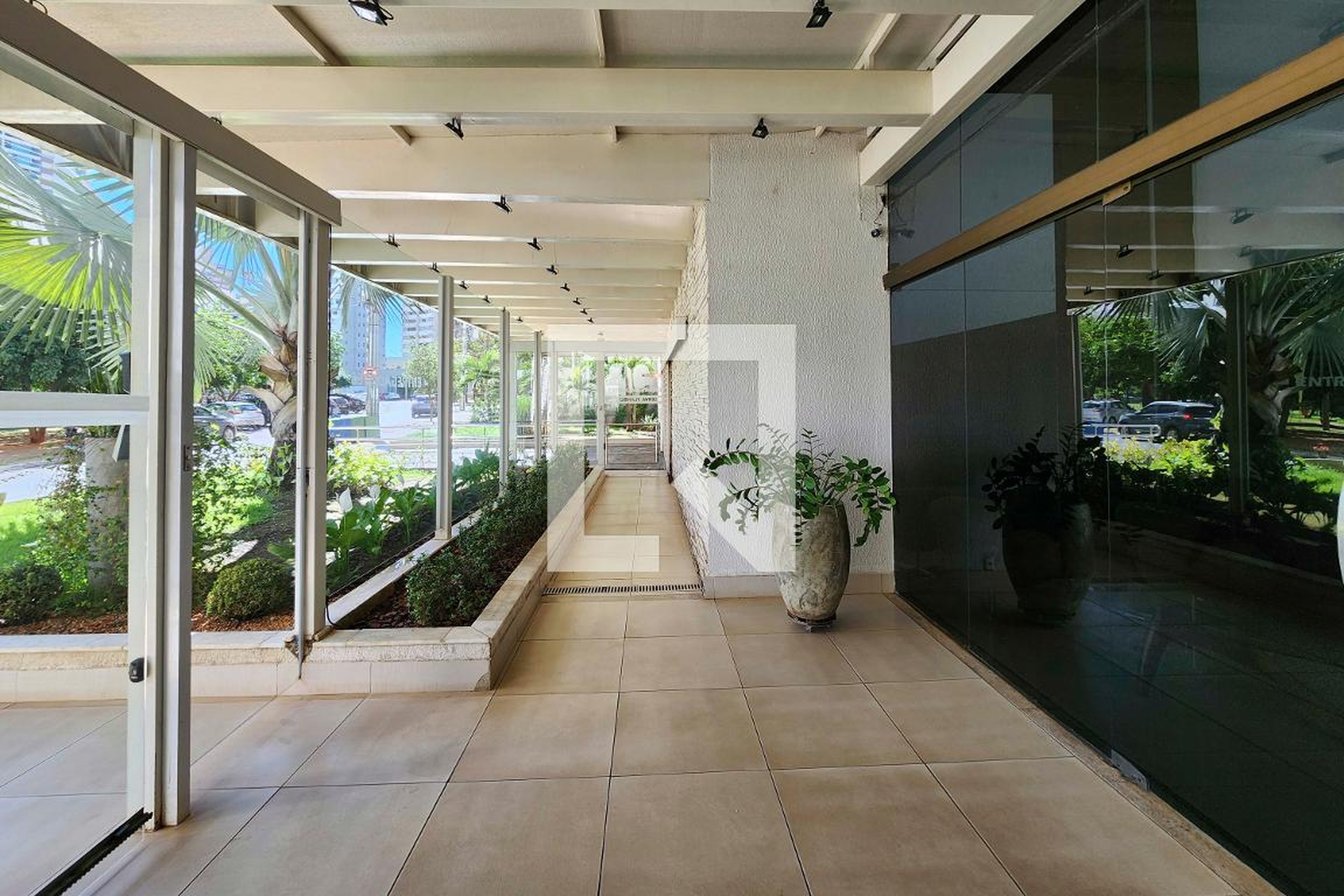 Hall de entrada - Reserva Flamboyant