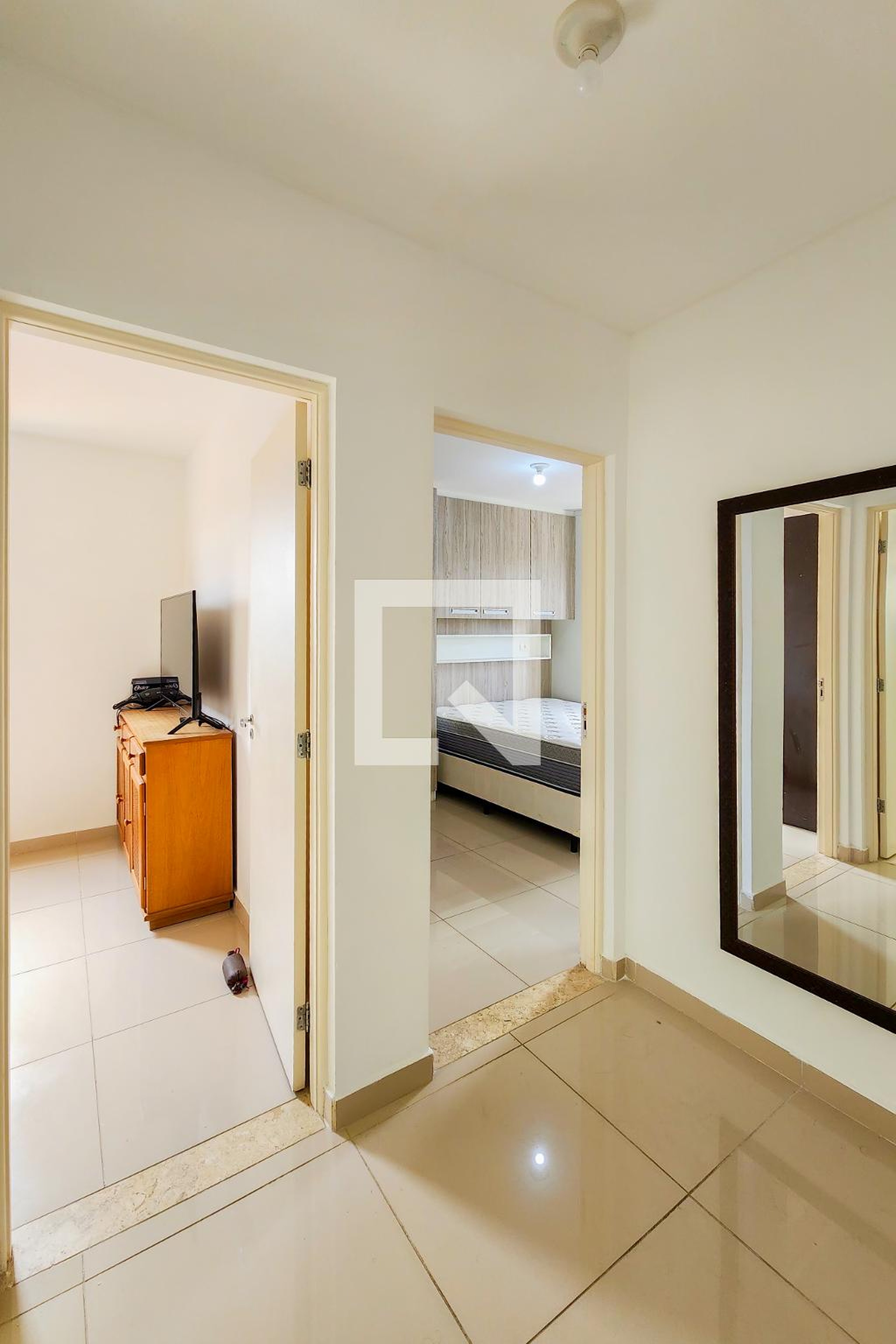 Hall Condomínio em Avenida Cidade Jardim, 1996