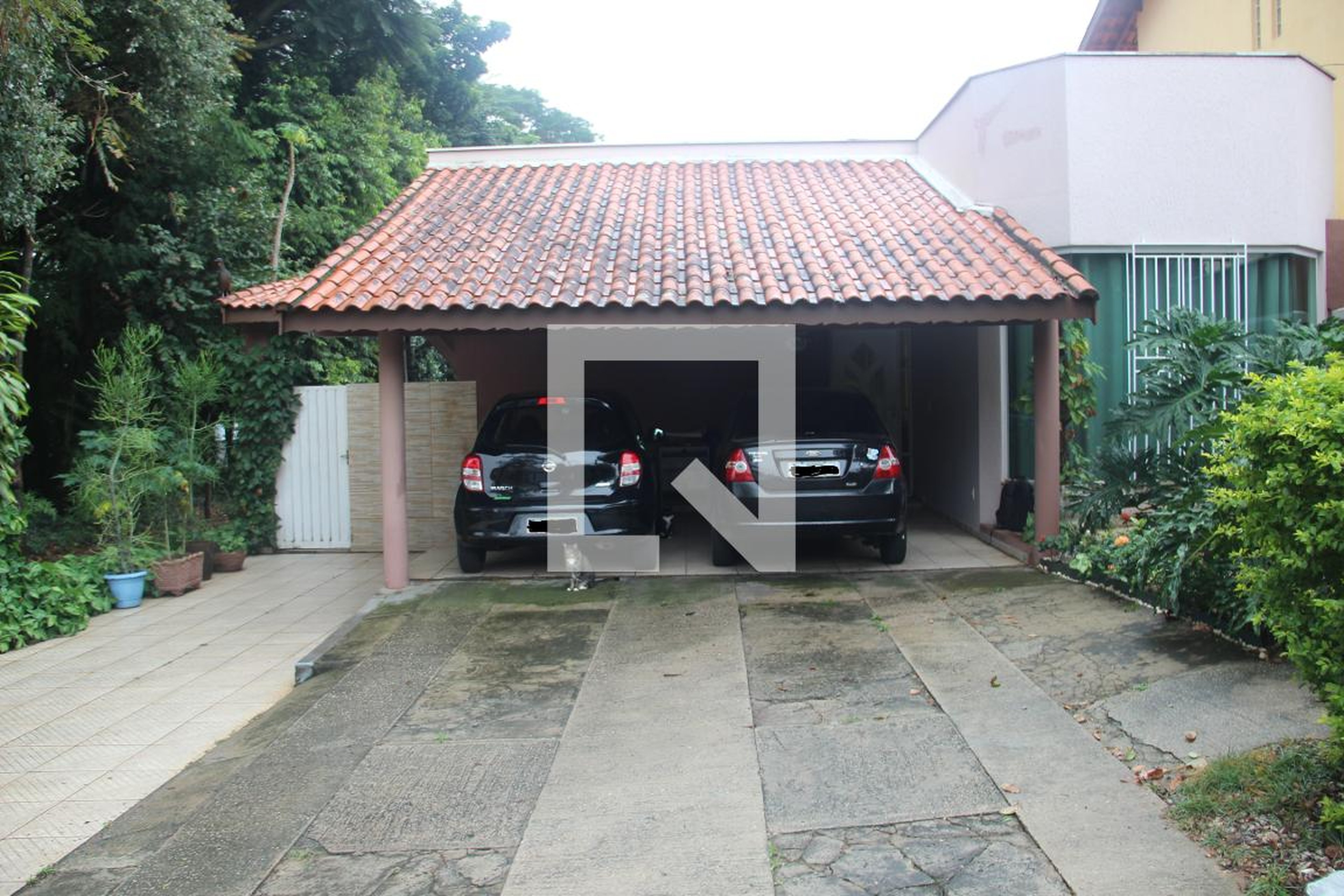 Fachada Condomínio em Rua Antônio Paes de Arruda, 300