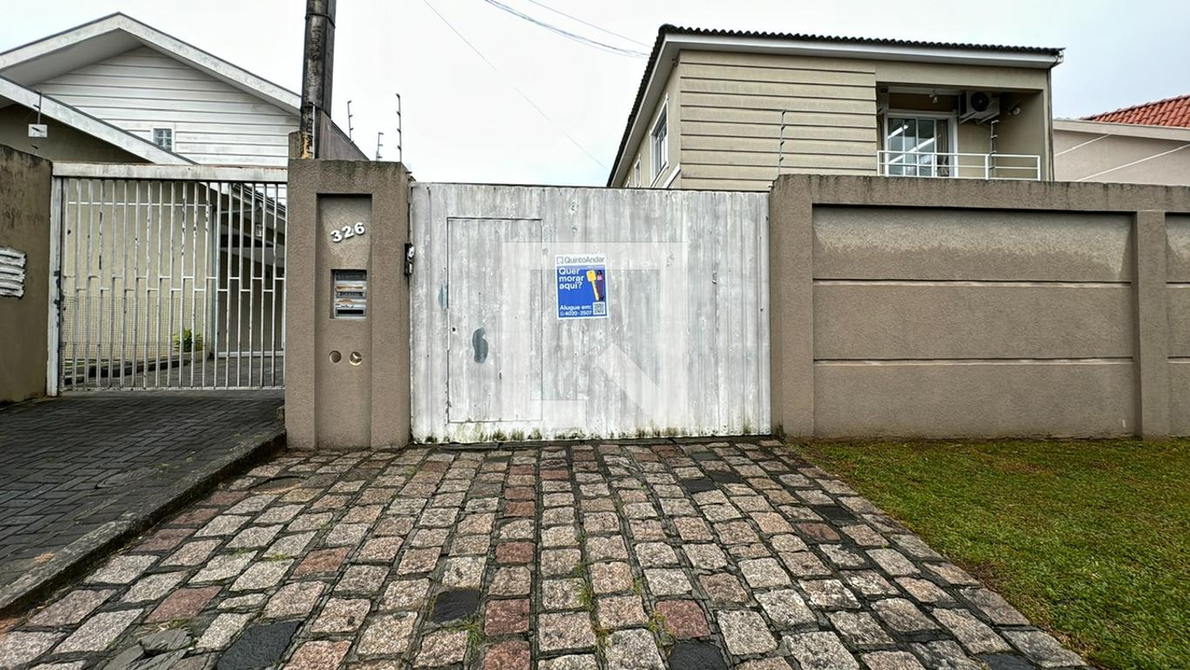 Fachada Condomínio em Rua Doutor Cerqueira Lima, 326