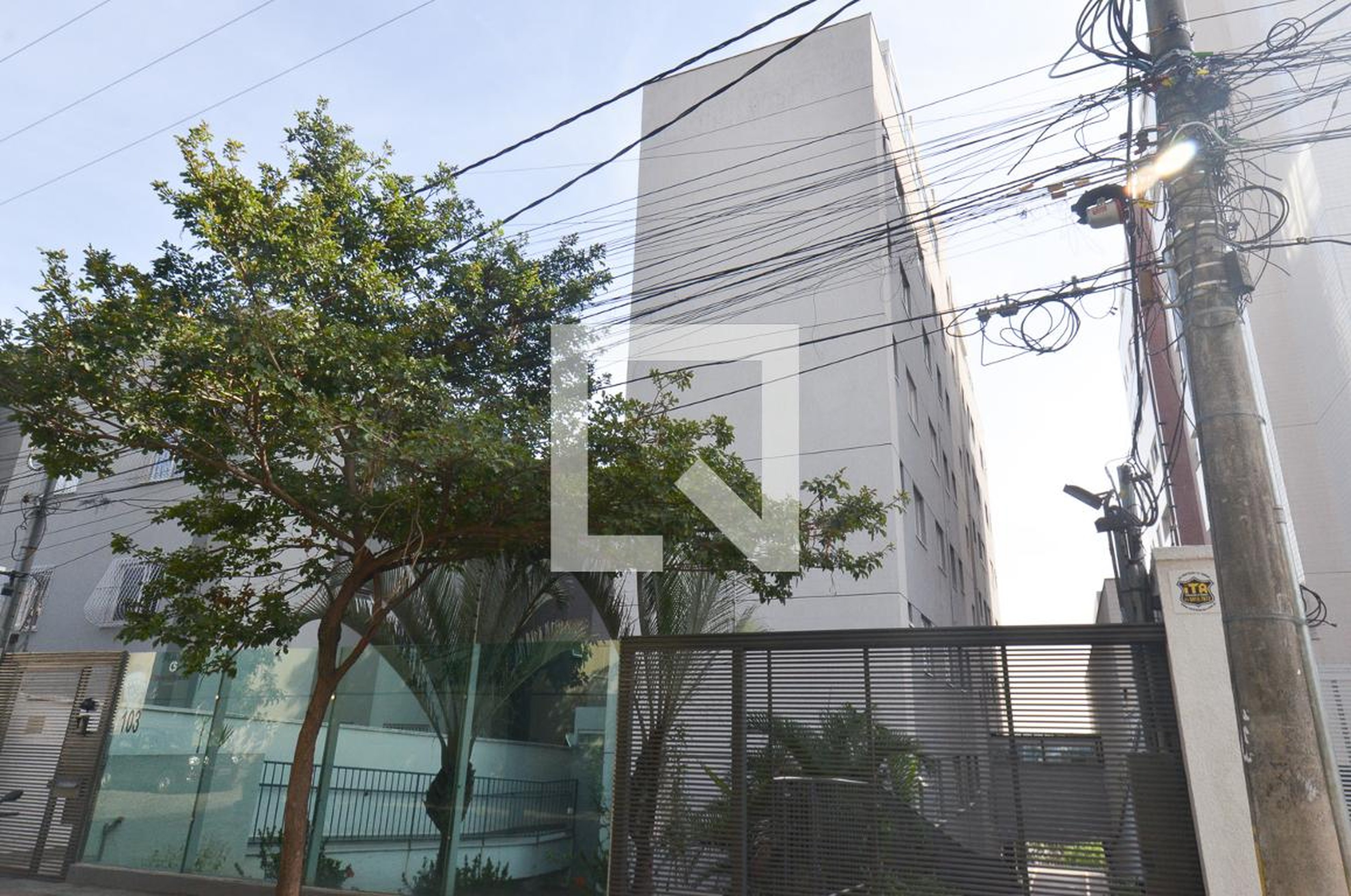 Fachada do predio Condomínio em Rua Conselheiro Cipriano Soares, 103