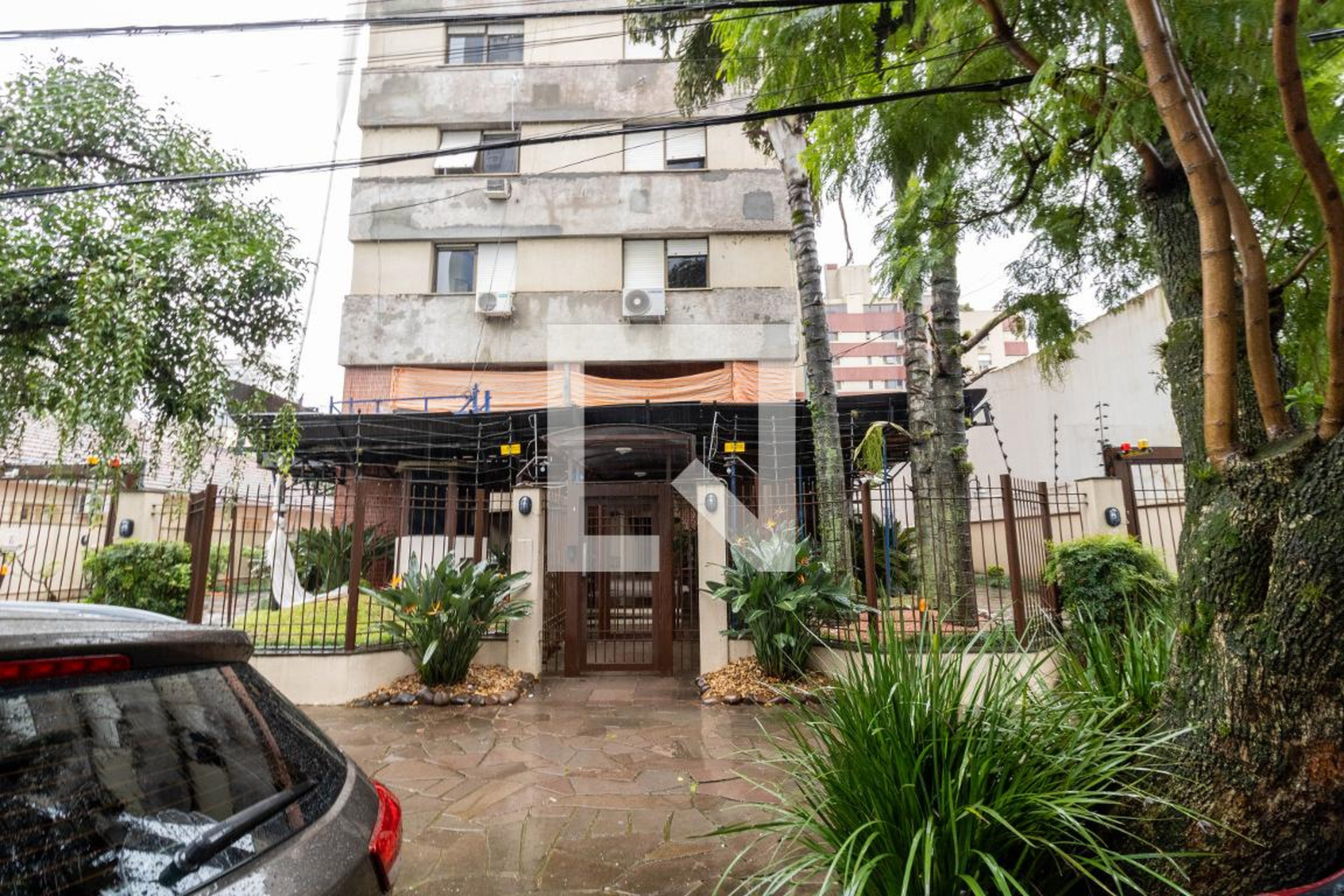 Fachada Condomínio em Rua Conrado Ferrari, 129