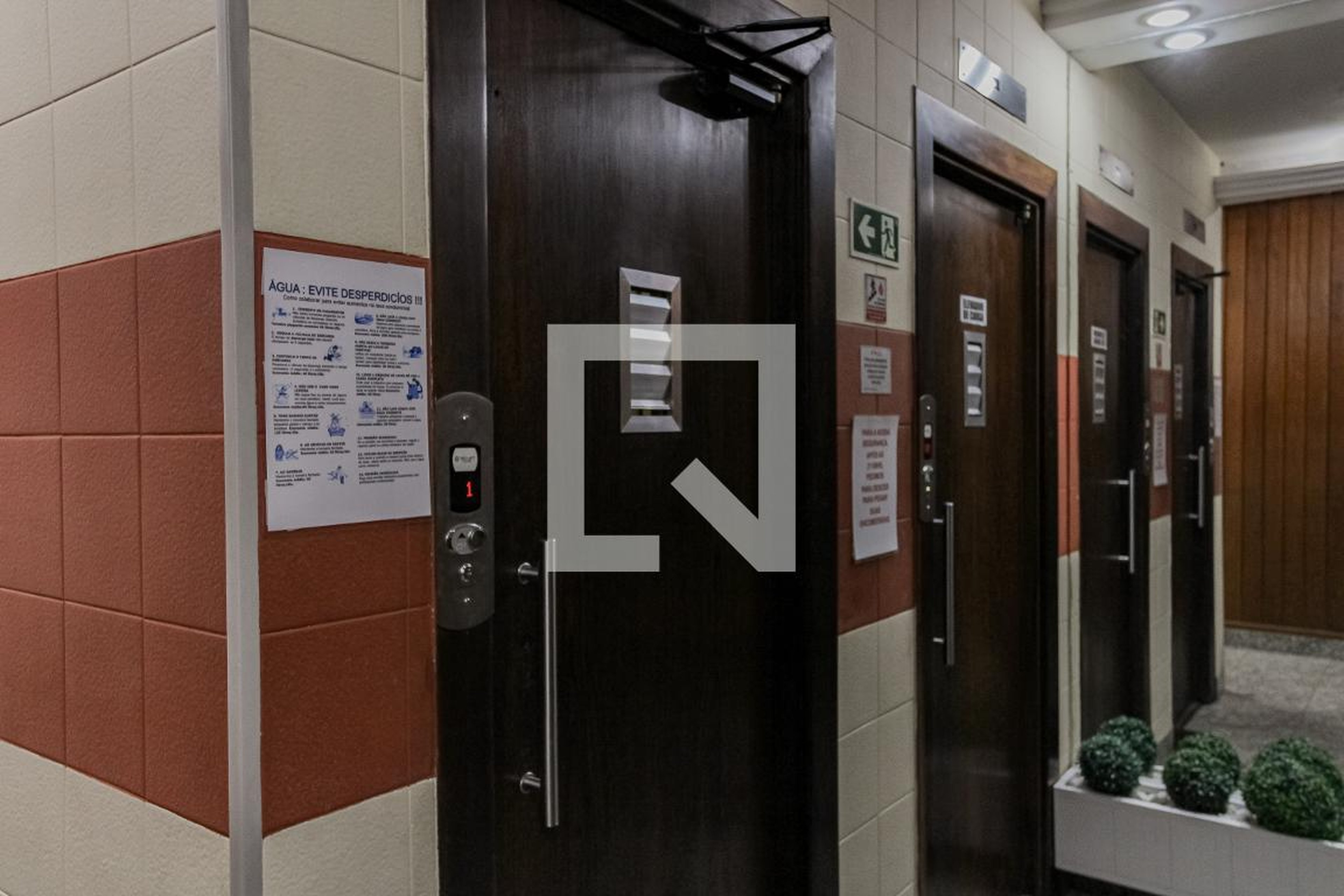 Elevador - Edificio Monte Azul