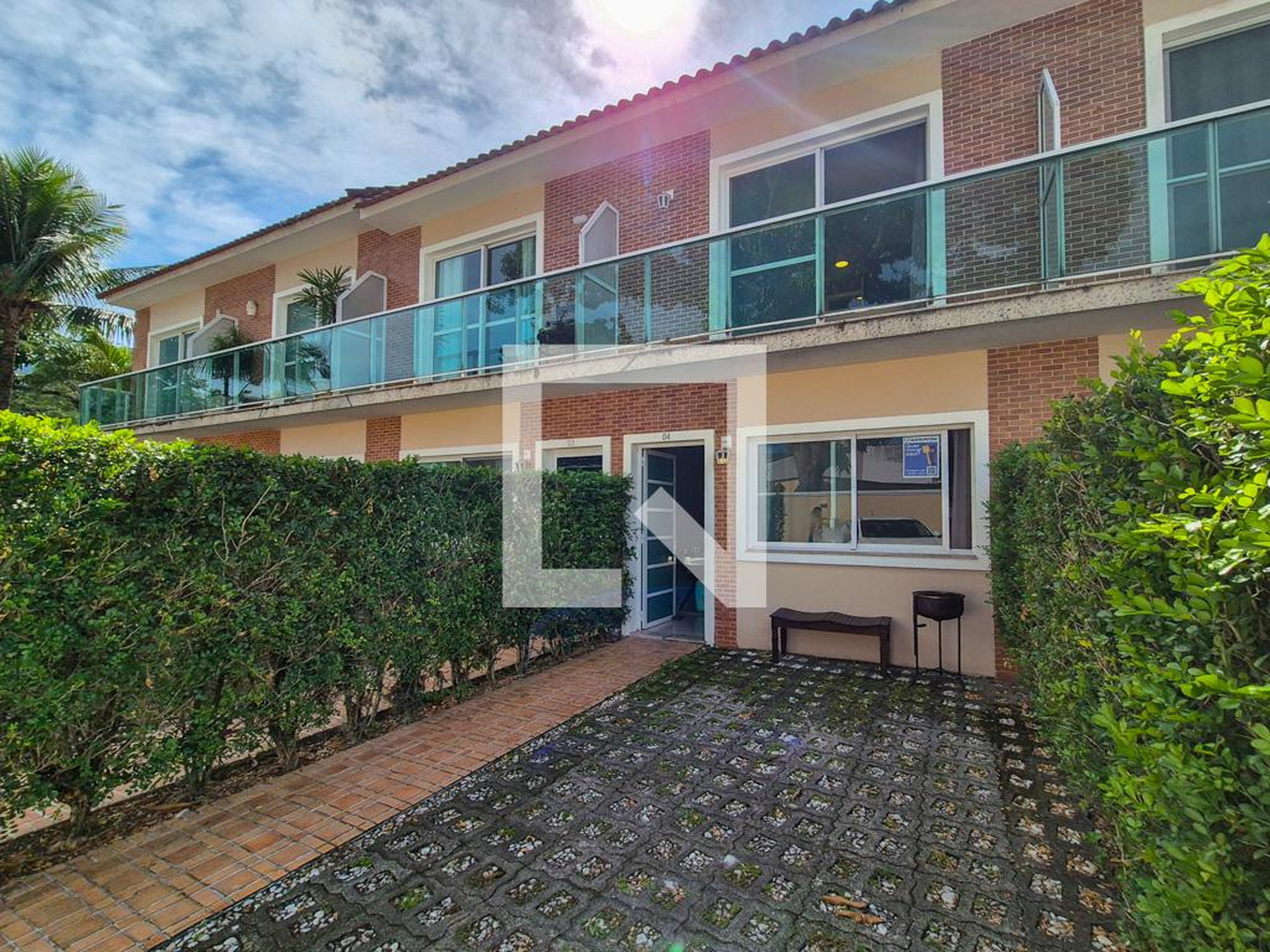 Fachada Condomínio Vila dos Coqueiros