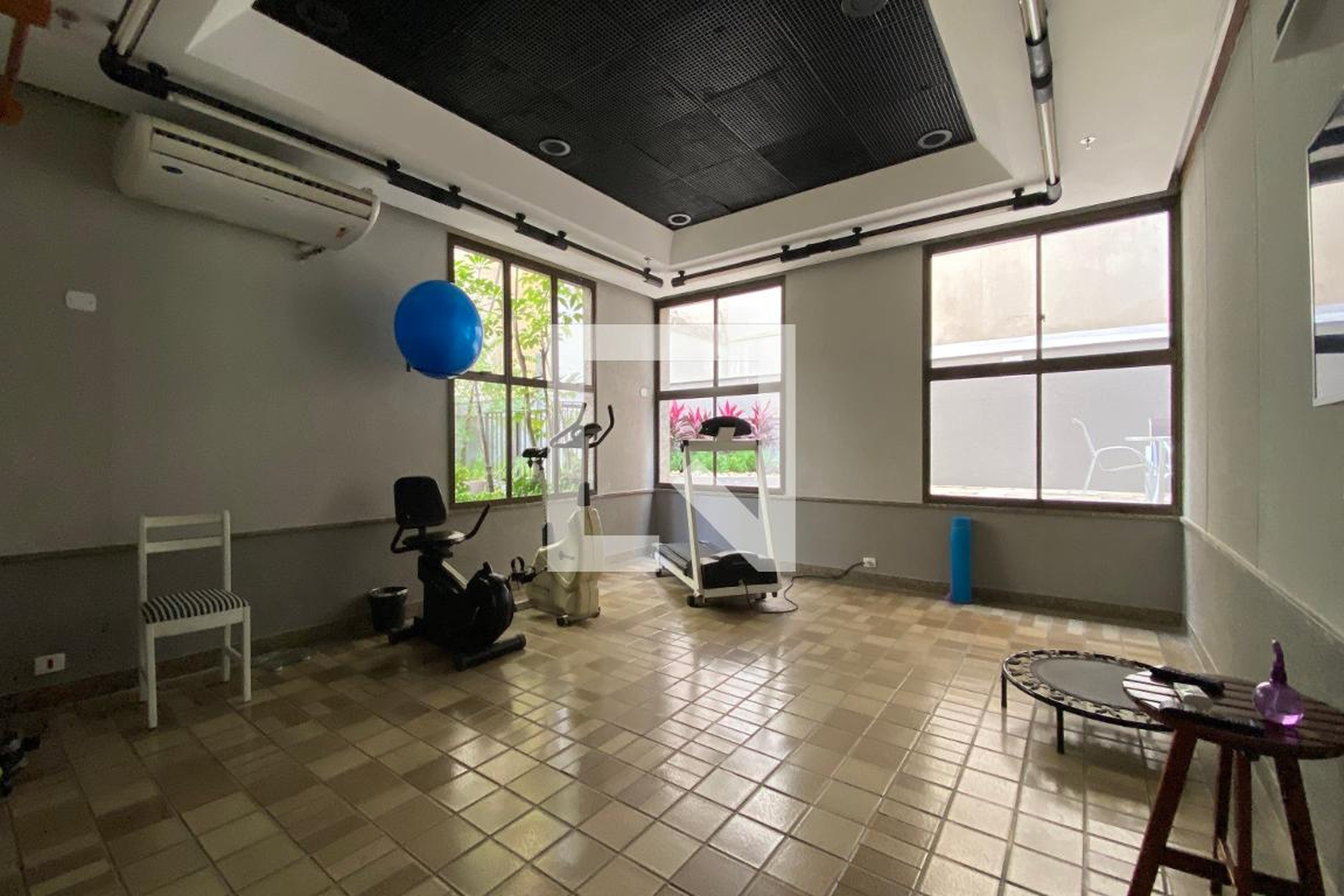 Academia - Monsieur Le Blond