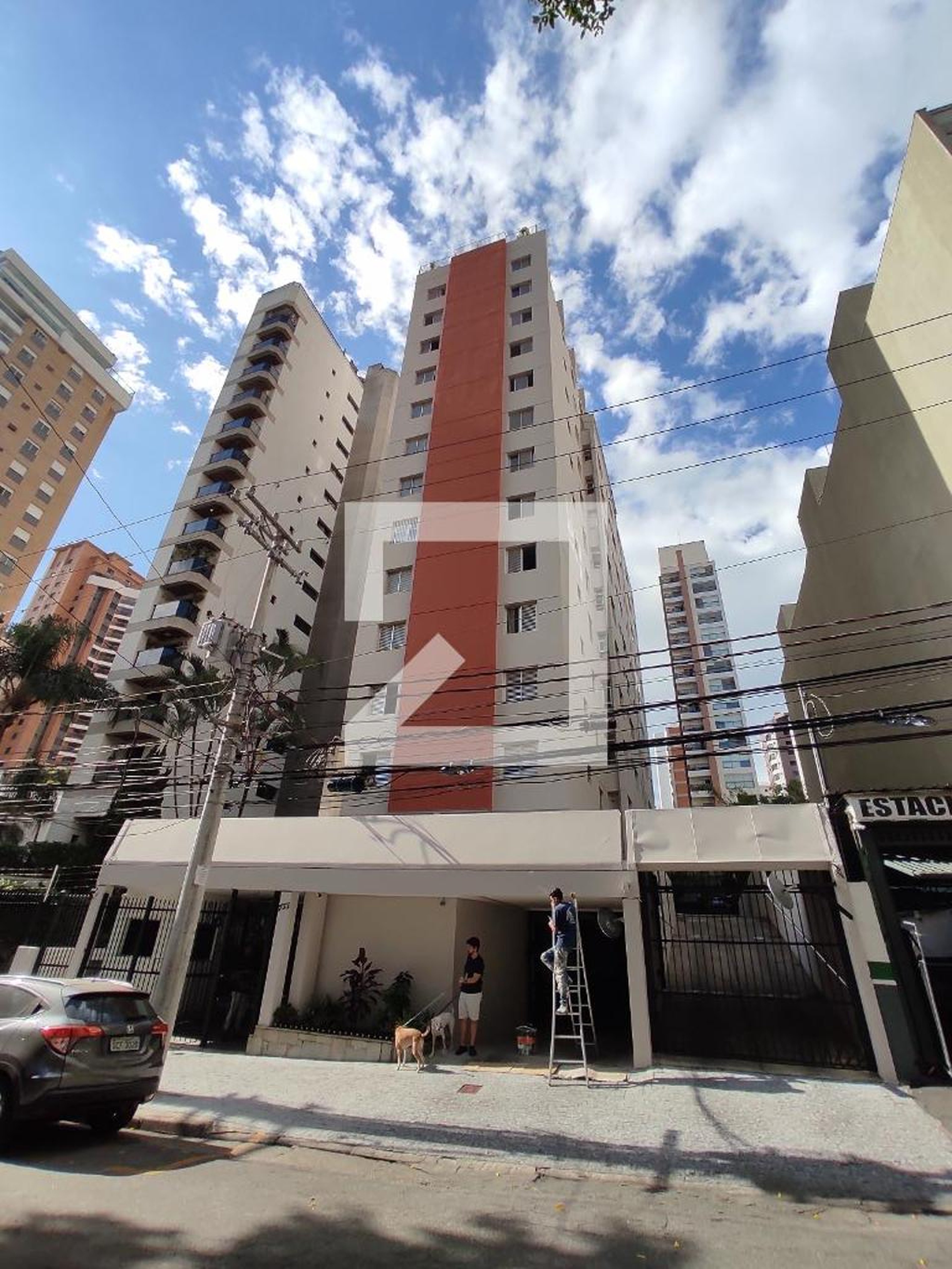 Fachada do Prédio Condomínio Hermínia de Castro