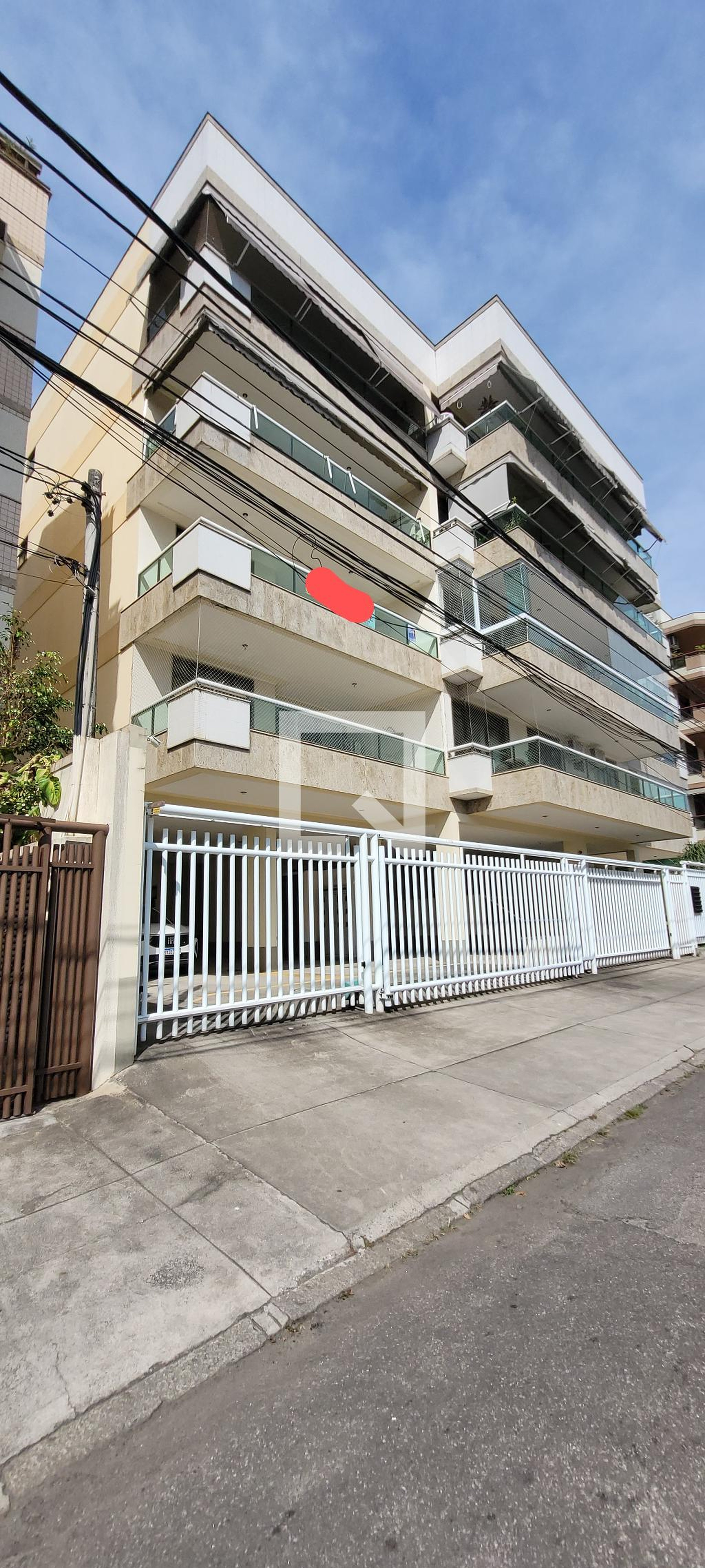 Fachada do Prédio Condomínio em Rua Moita Bonita, 101