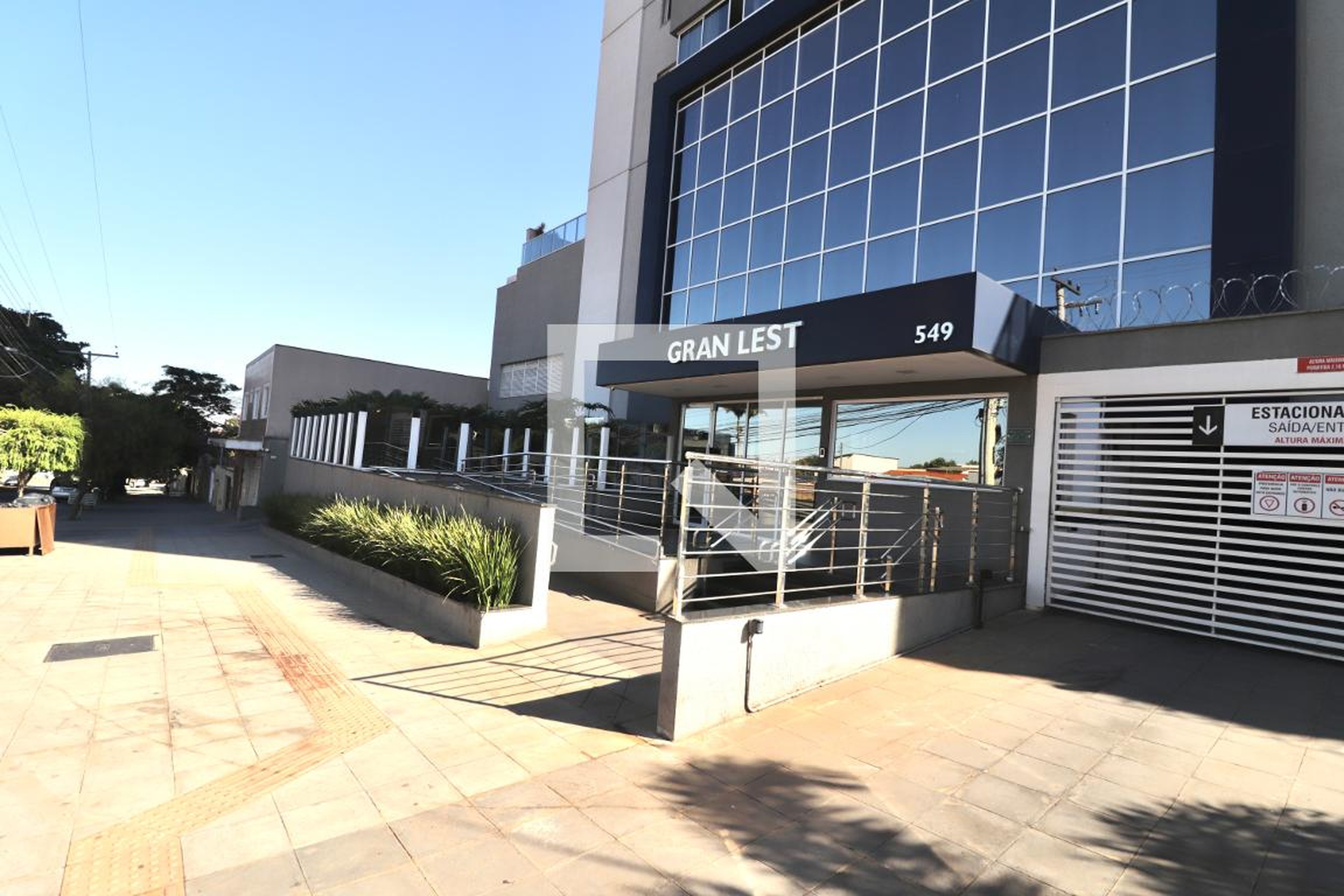 Fachada do Prédio Condomínio Gran Leste