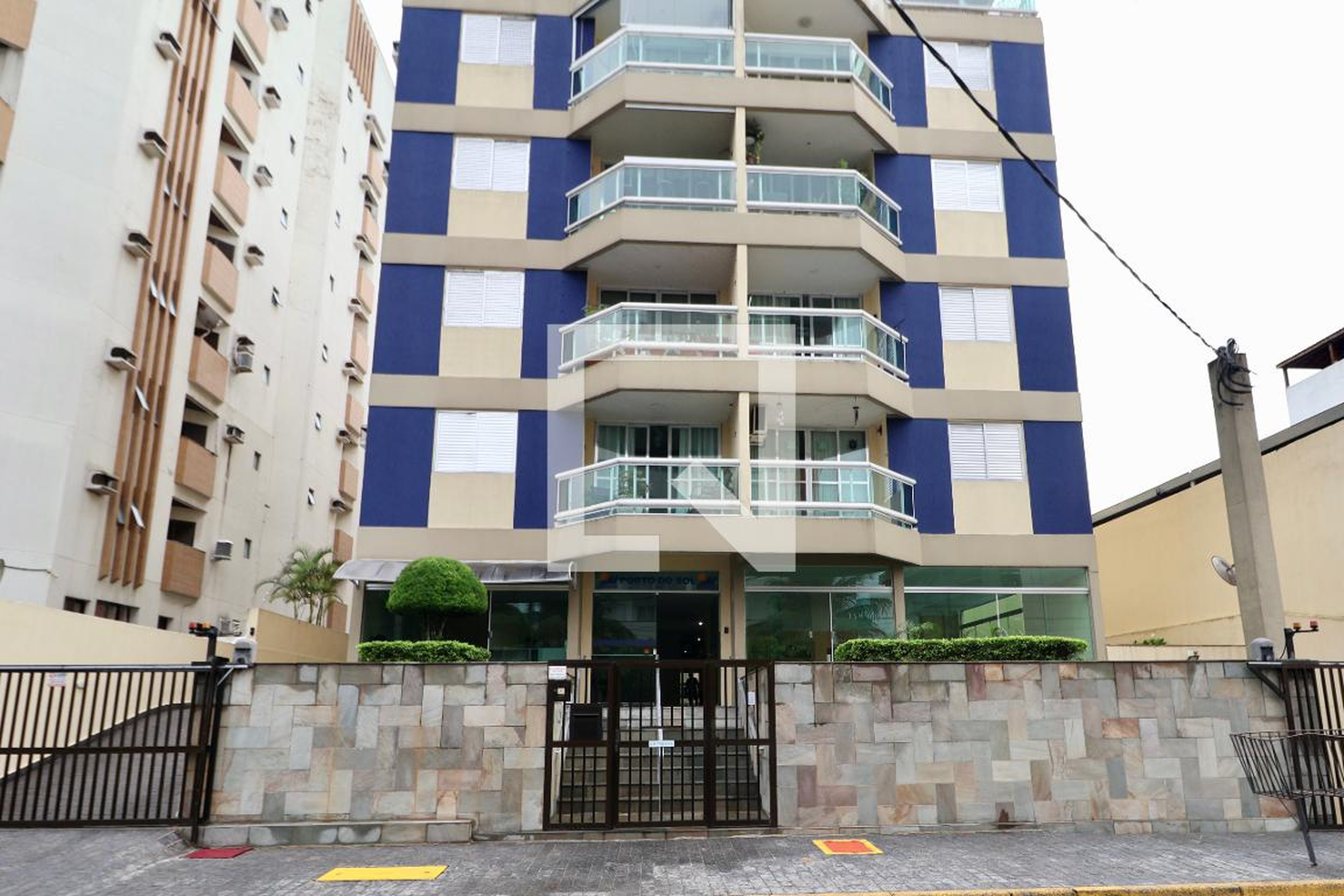 Fachada Condomínio POR do Sol