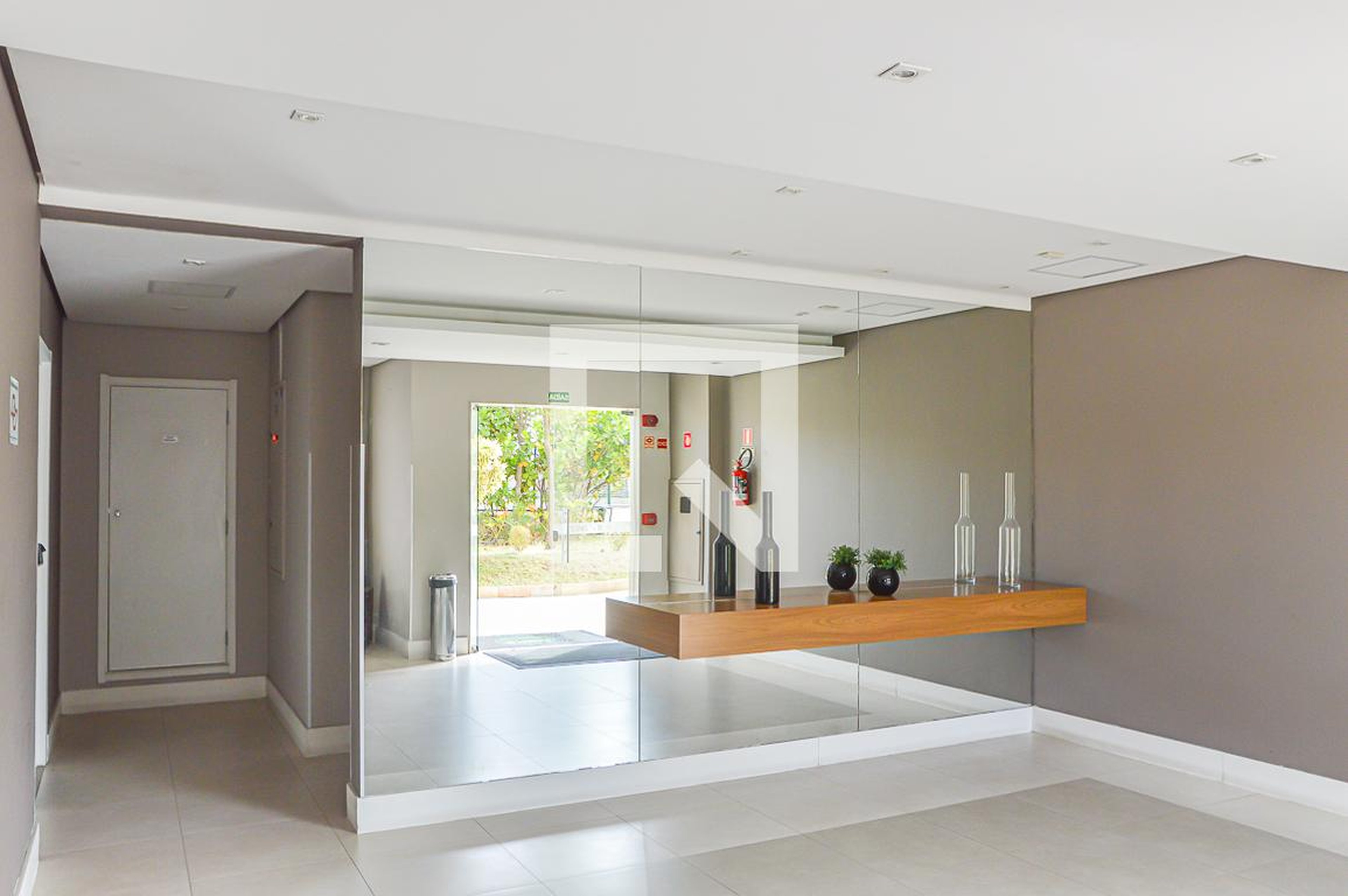 Hall de entrada Condomínio em Rua Ruy Barbosa, 185