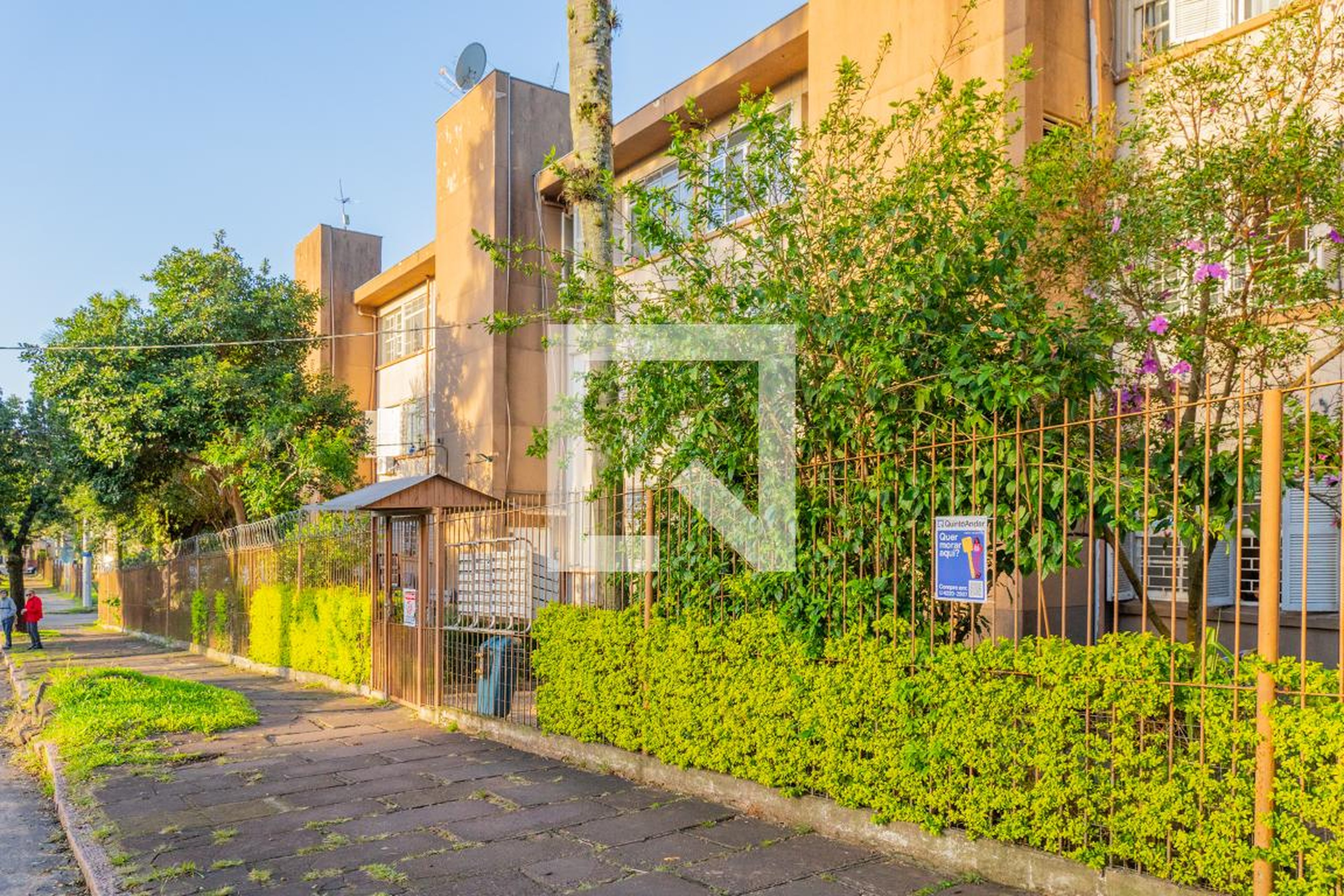 Fachada Condomínio em Rua Nelsom Zang, 81