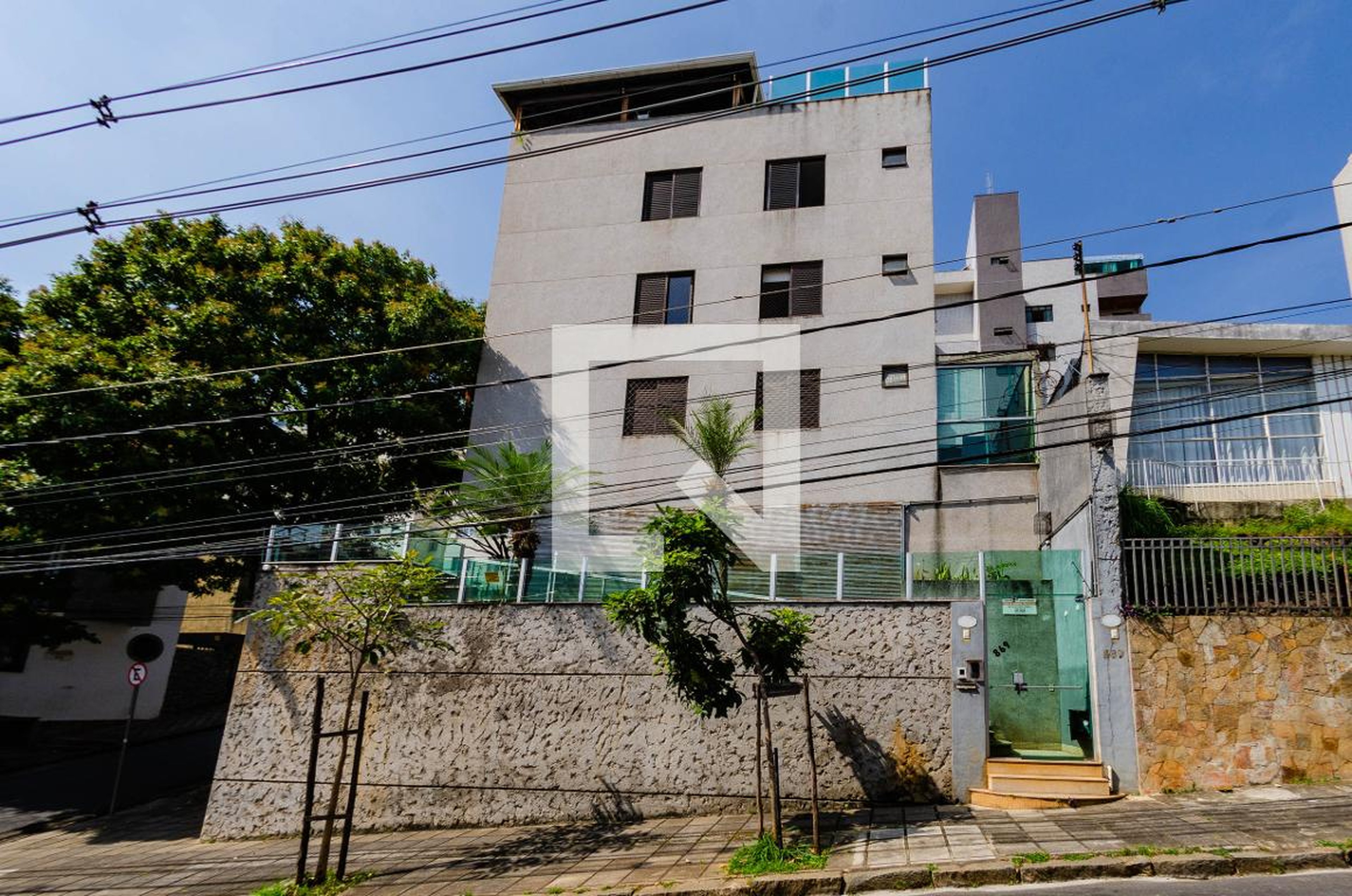 Fachada Condomínio em Rua São João Evangelista, 301