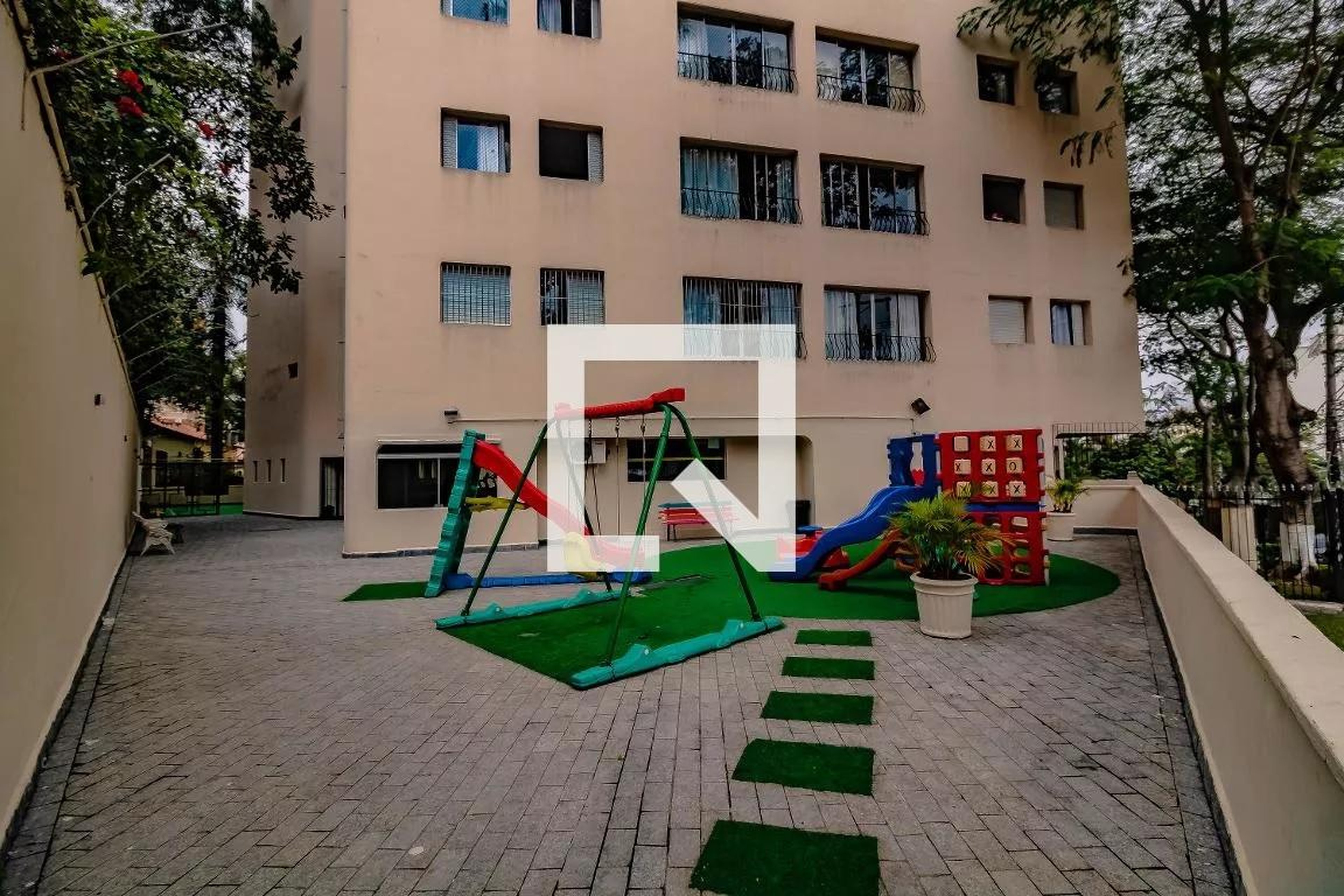 Playground - Flamboyant