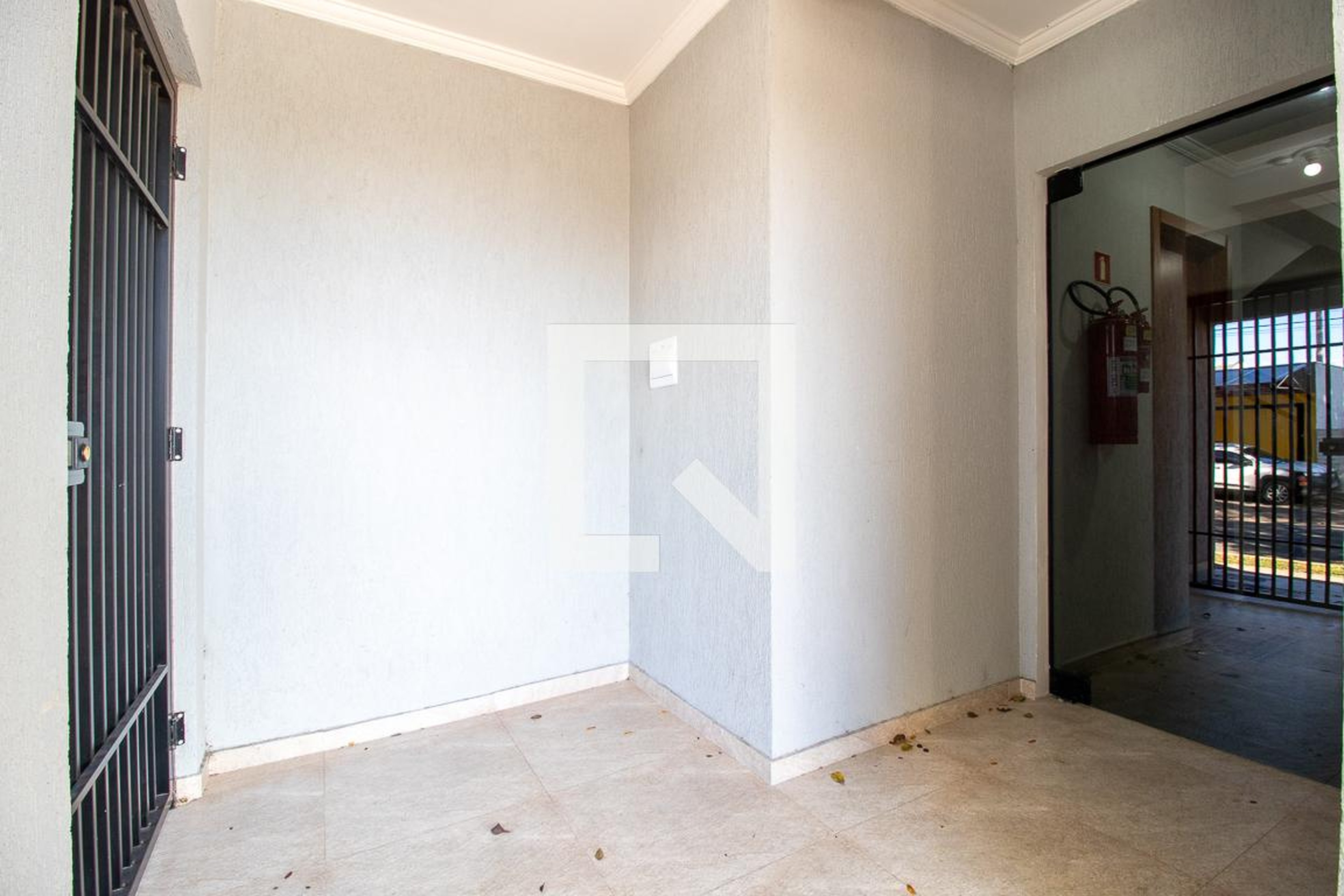 Entrada Condomínio em Rua Santa Rita, 444