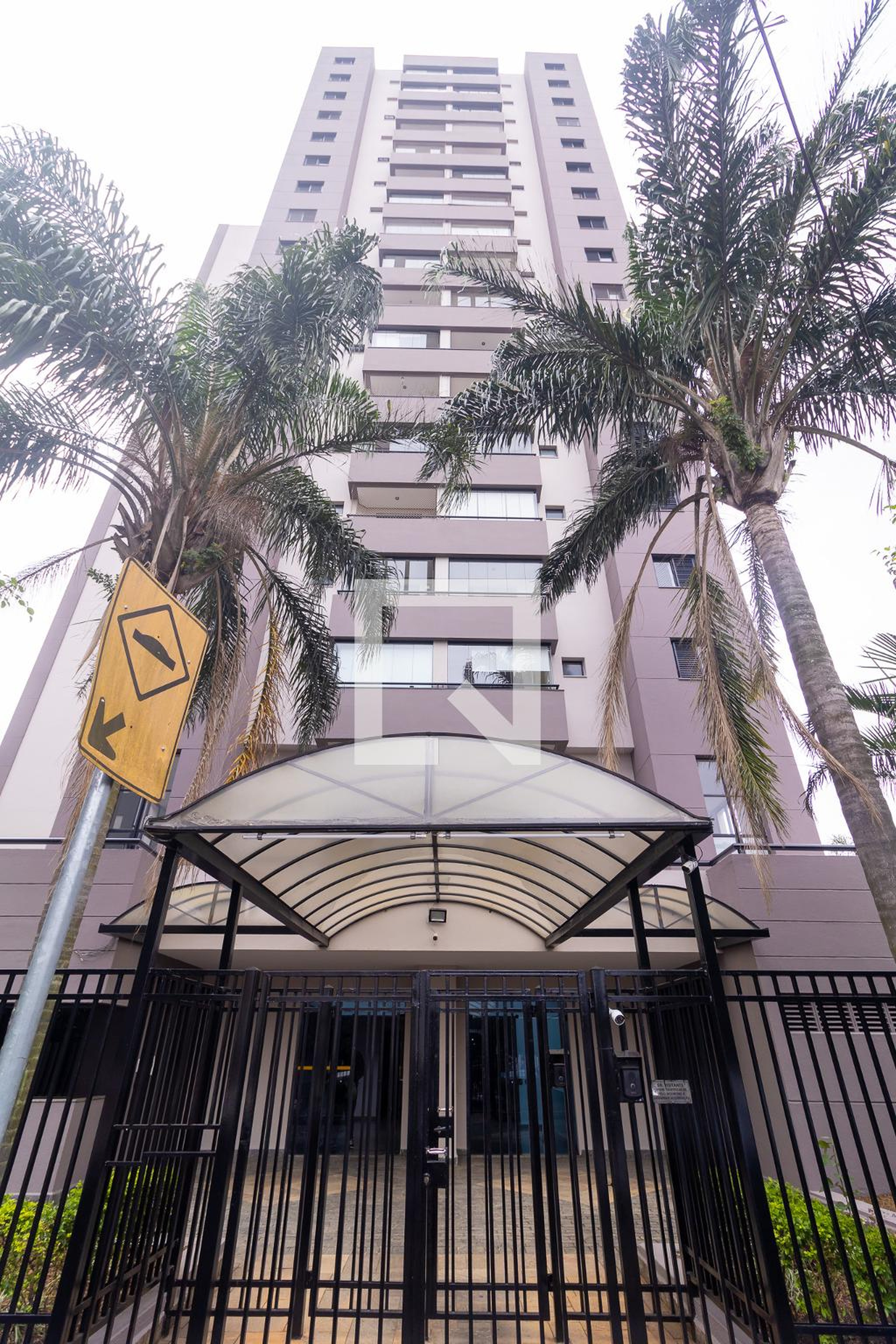 Fachada Condomínio Eneas de Barros