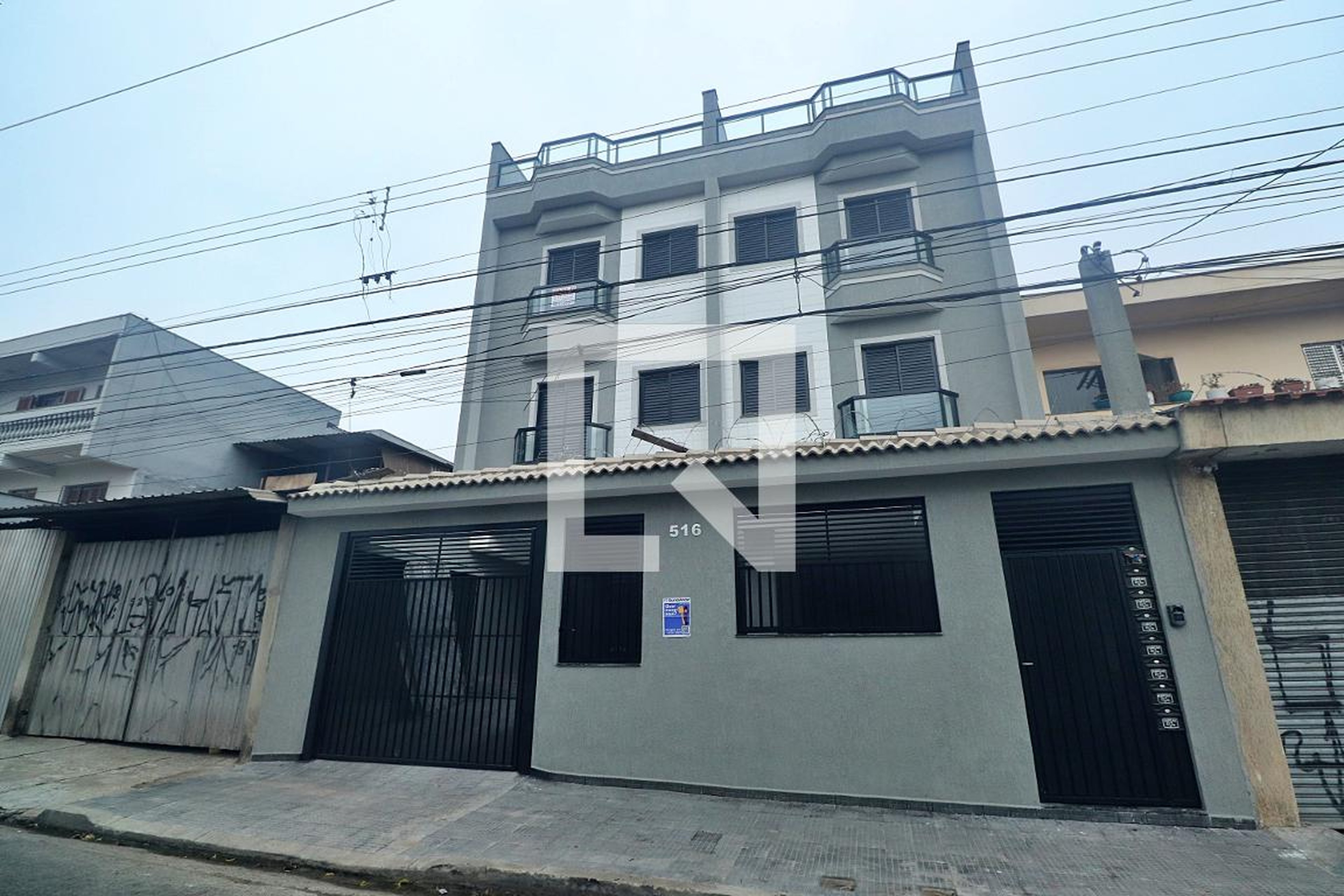 Fachada Condomínio em Rua Almada, 516