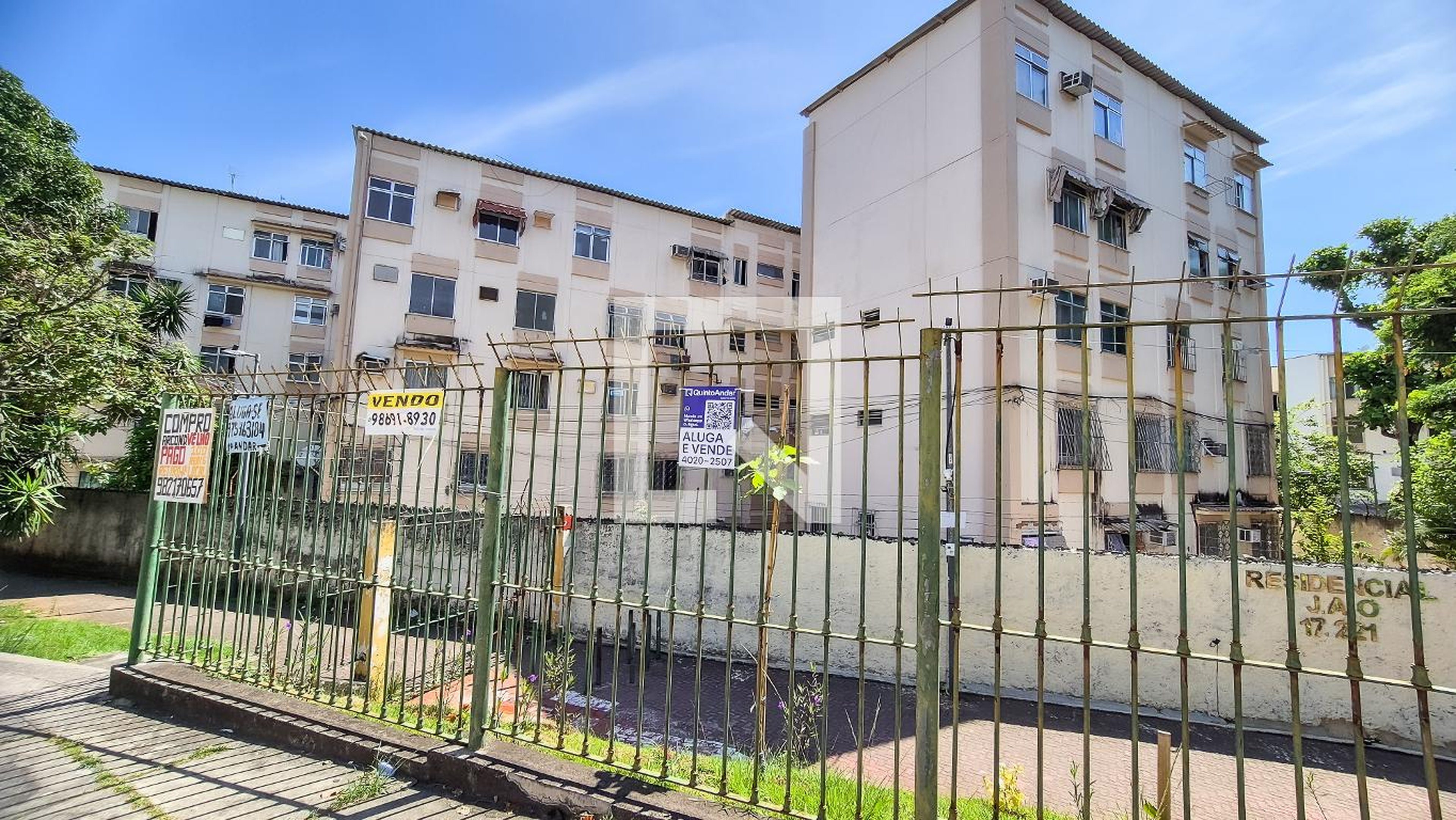 Fachada Condomínio Parque Novo Irajá 3