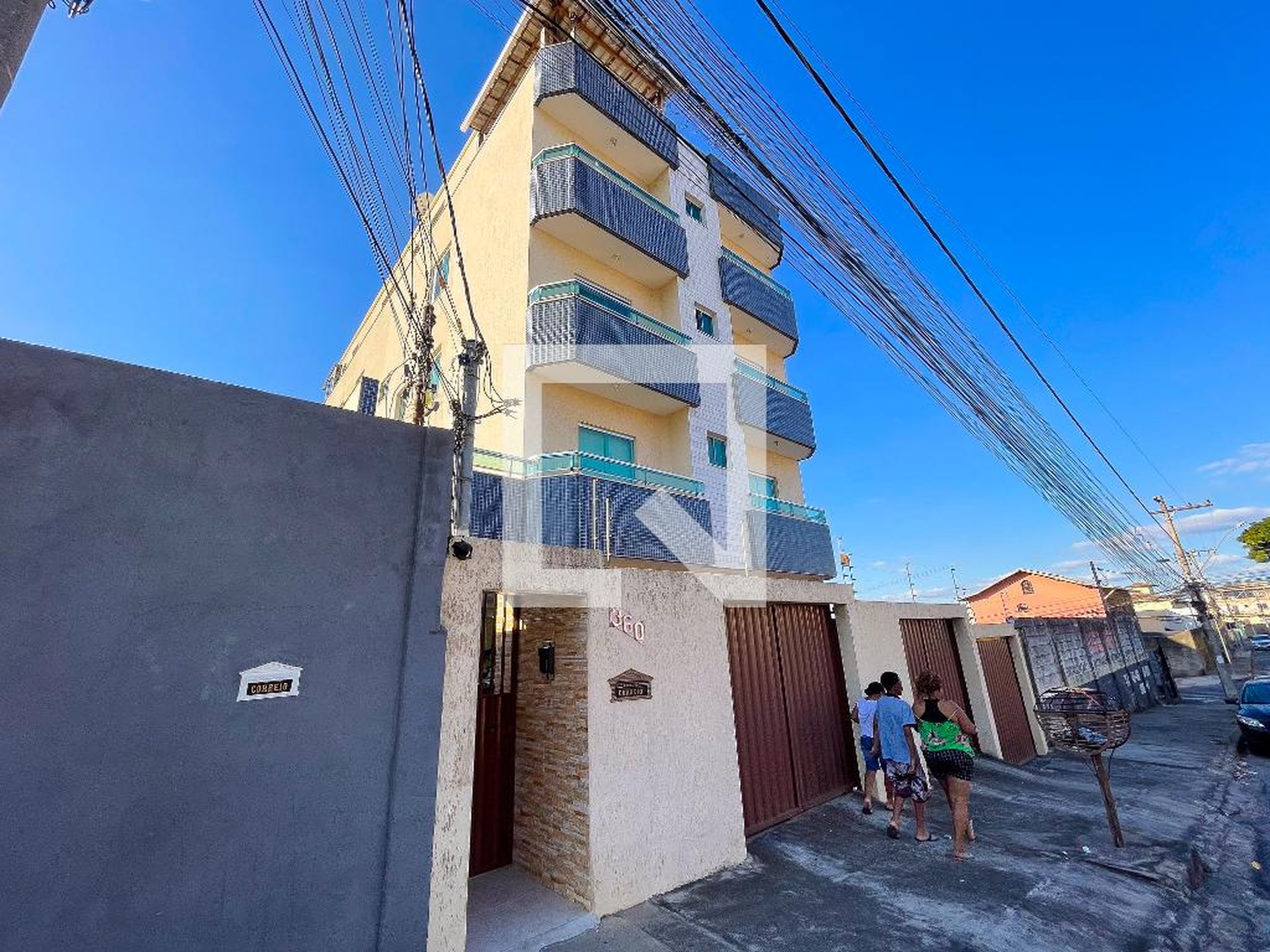 Fachada Condomínio em Rua Rio São Lourenço, 360