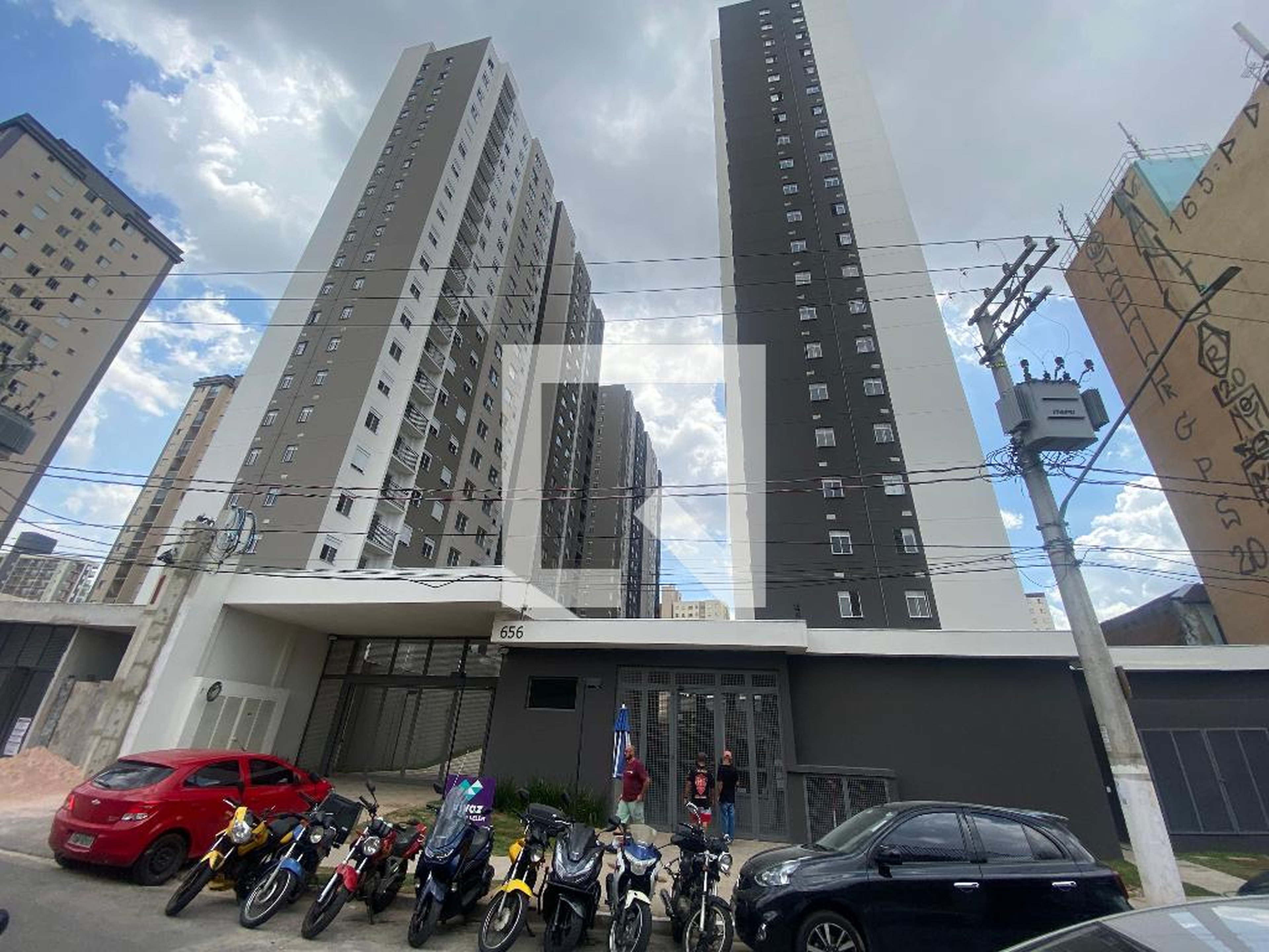 Fachada Condomínio em Rua Siqueira Bueno, 1604