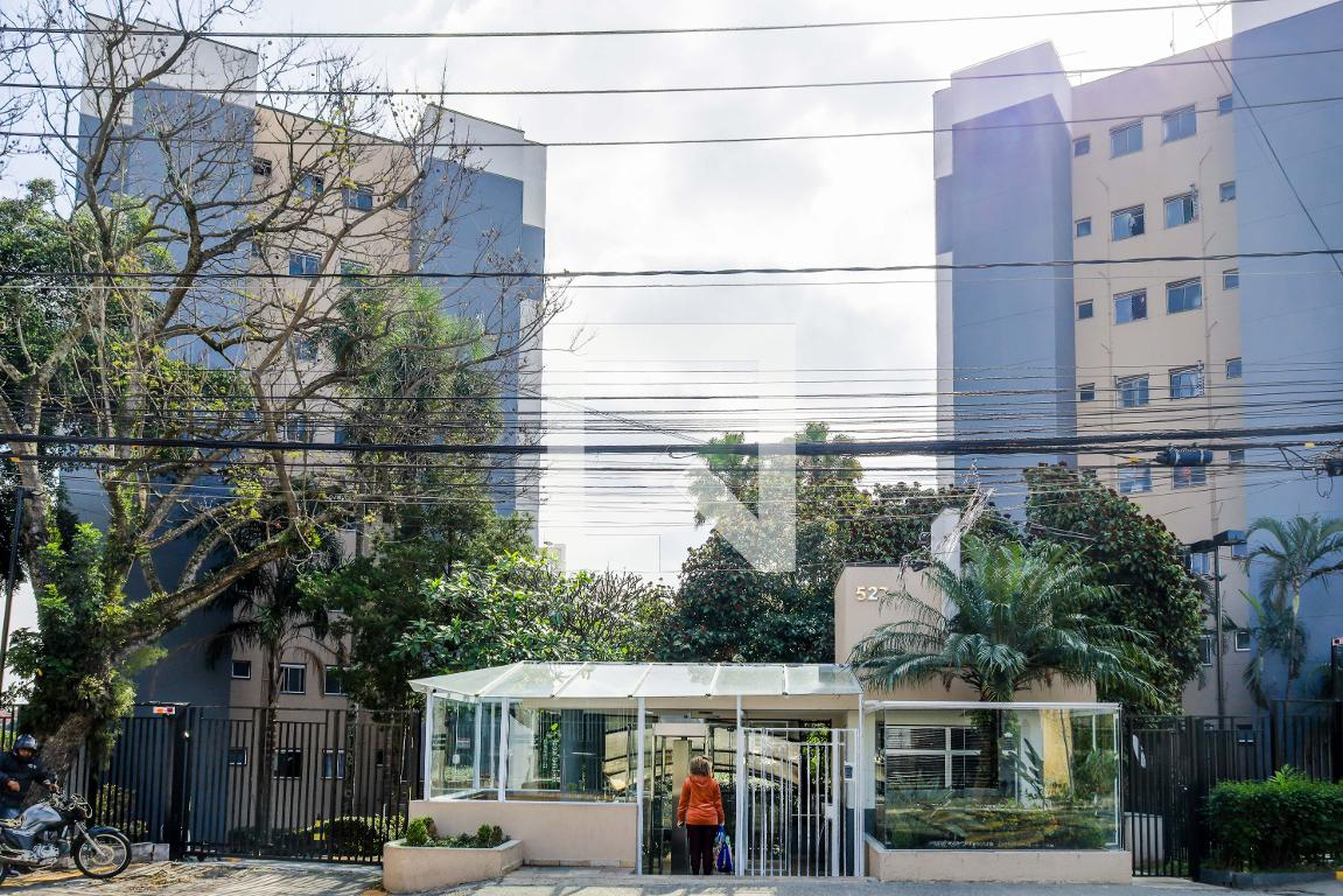 Fachada Condomínio Chácara das Flores