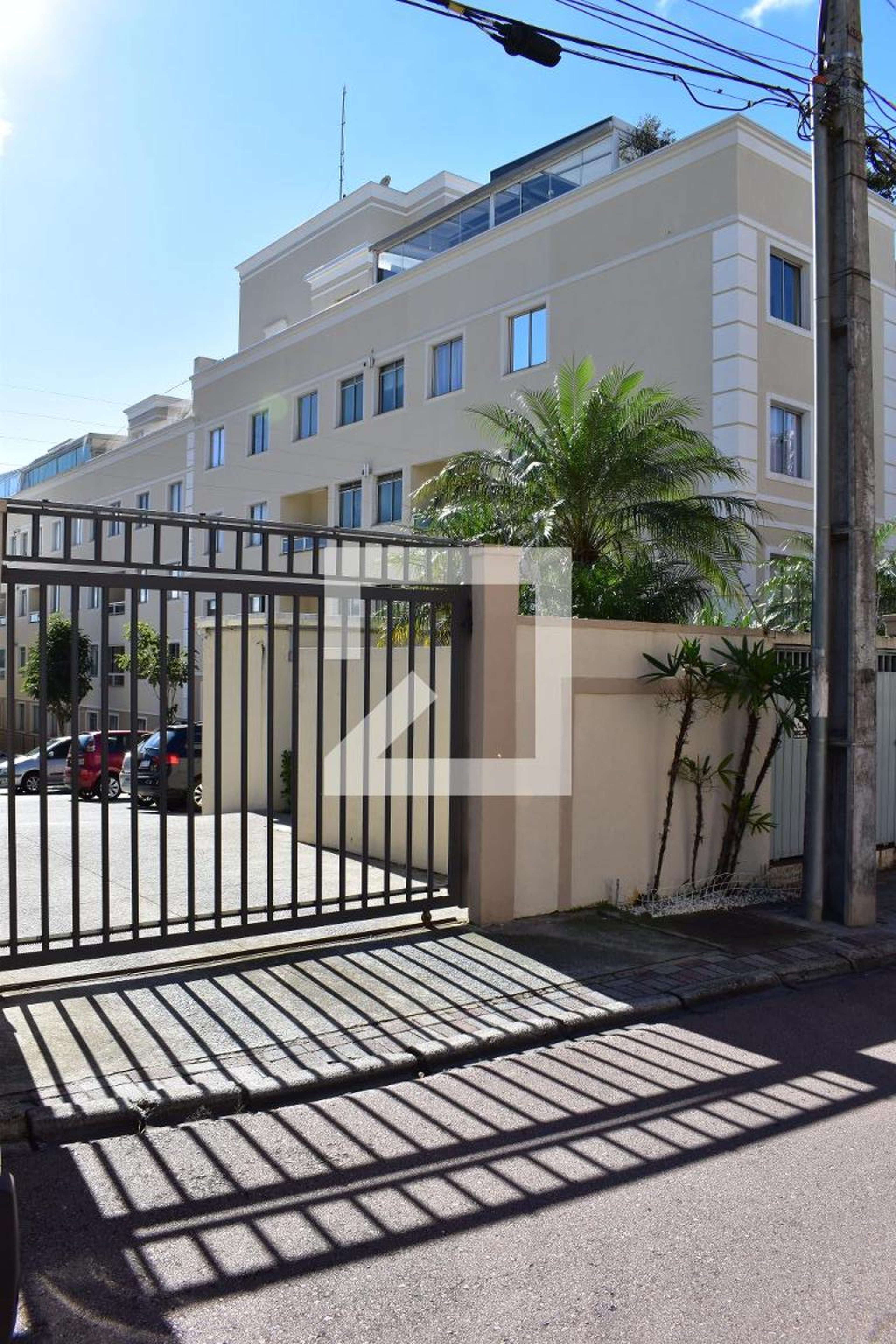 Fachada do condomínio Condomínio em Rua Margarida Fogiatto Cavagnari, 131