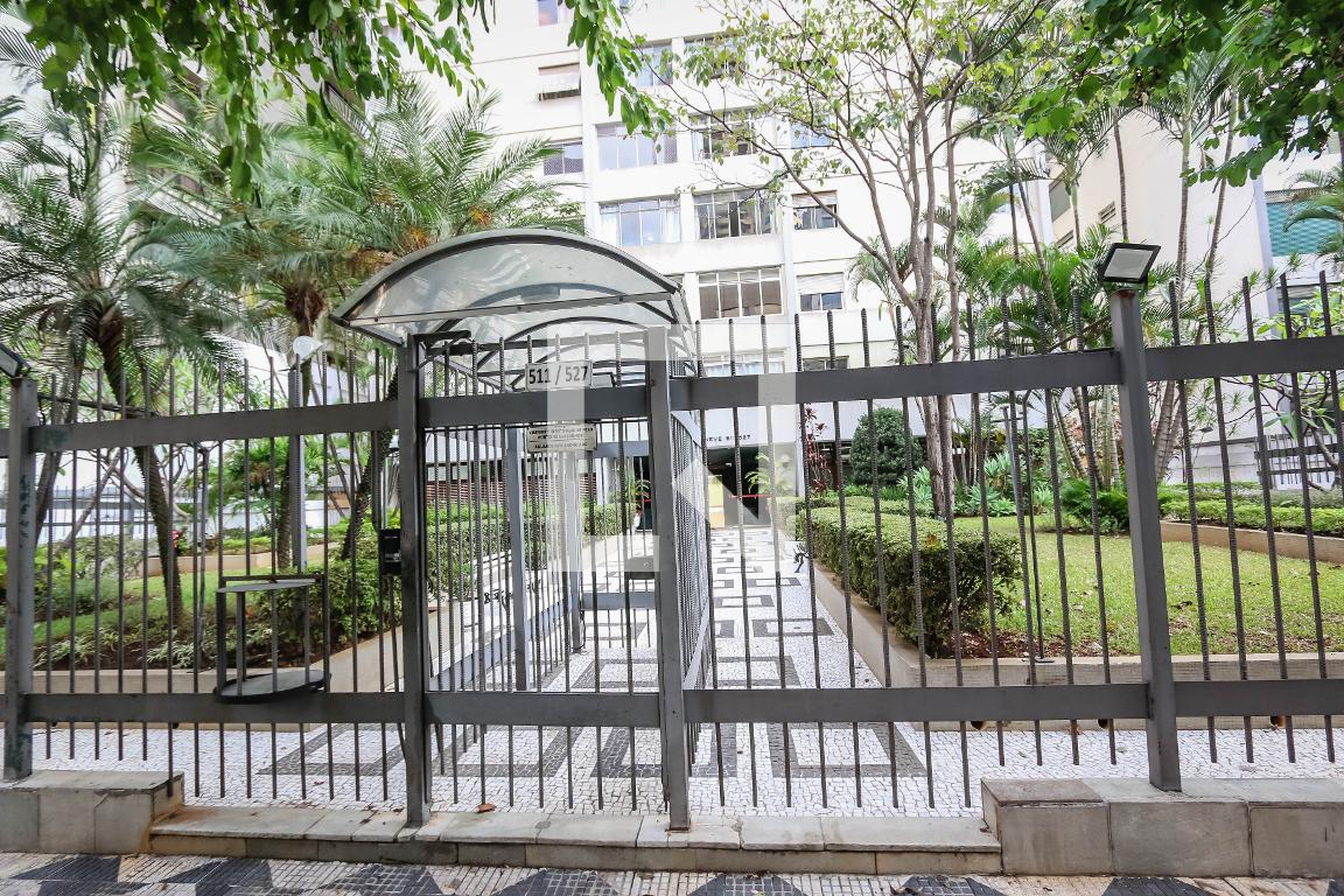 Fachada do Prédio Condomínio Geneve