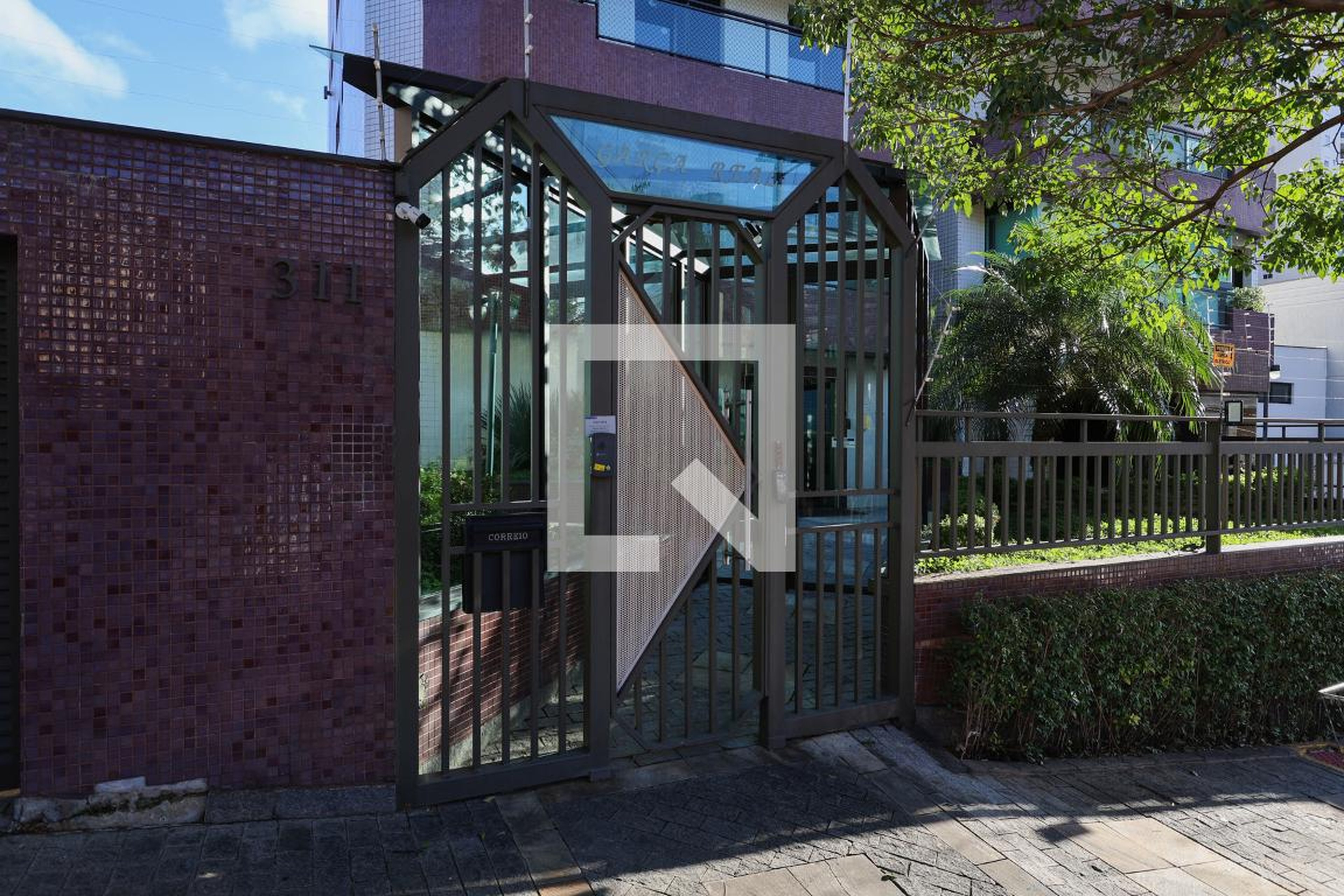 Fachada do condomínio Edifício Garça Real