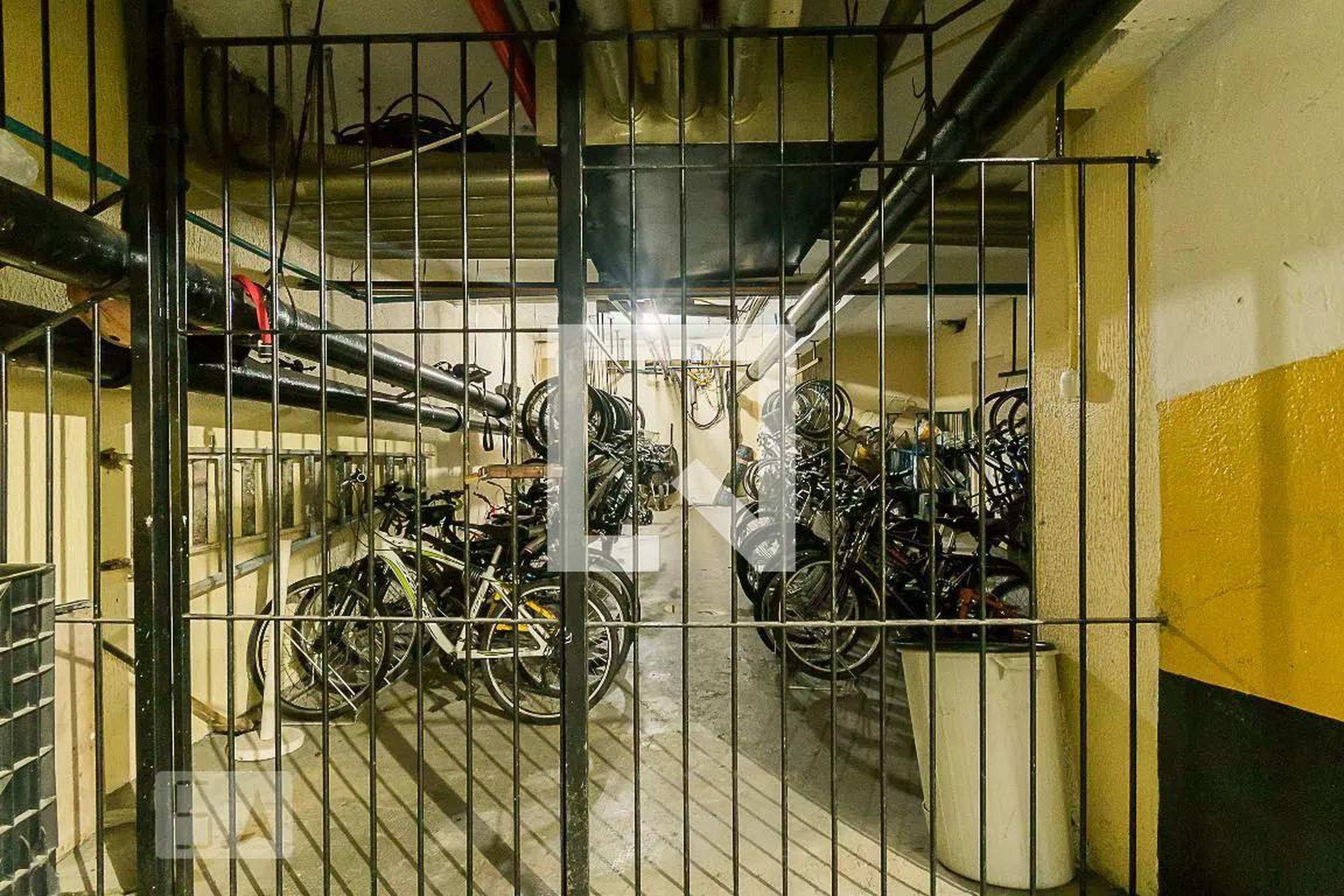 Bicicletario - Conjunto Residencial Super Star