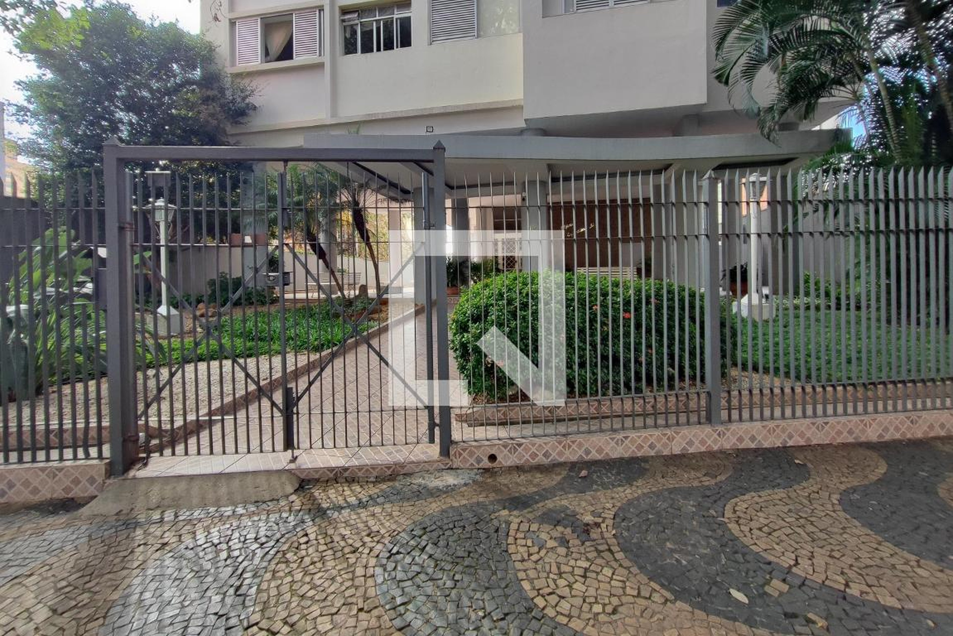 Fachada do Condomínio Condomínio em Avenida Júlio de Mesquita, 72