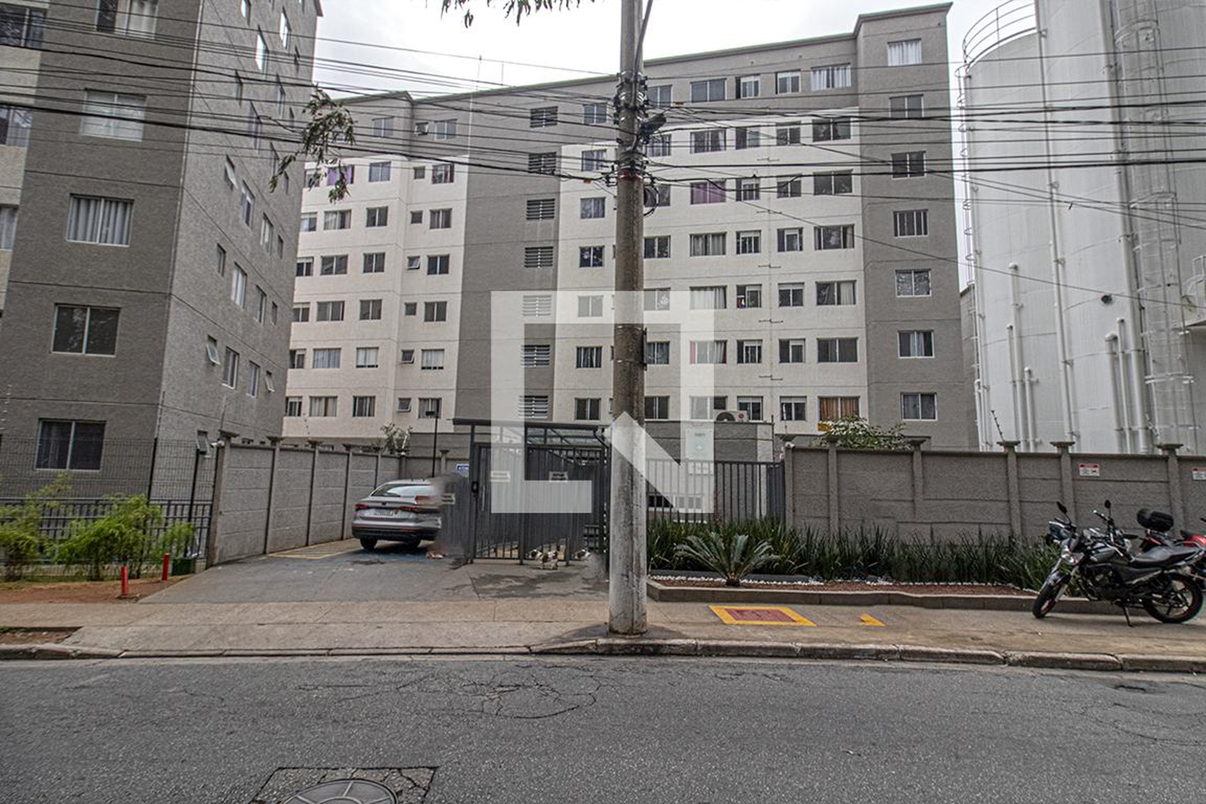 fachada Condomínio em Avenida dos Ourives, 1