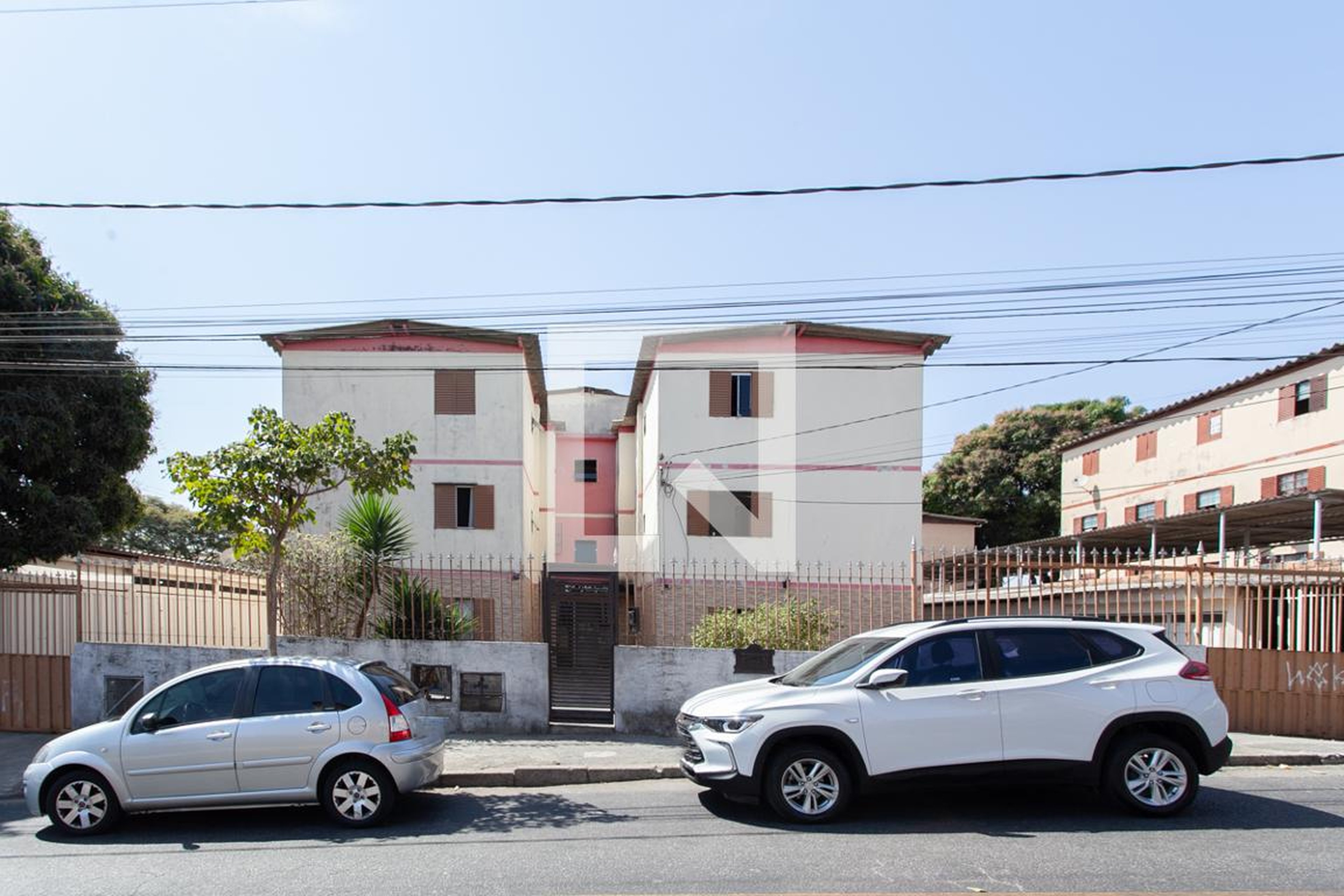 Fachada Condomínio em Rua Manoel Miranda dos Santos, 116