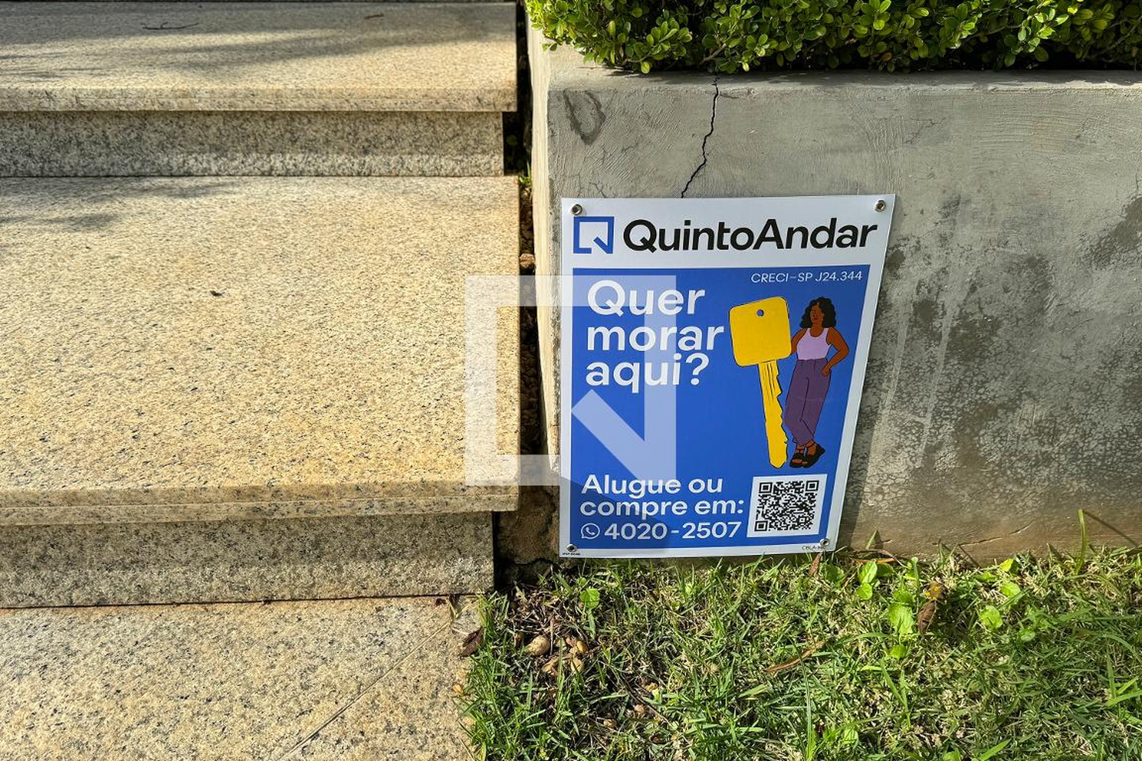 Fachada Condomínio em Rua Sucupira, 131
